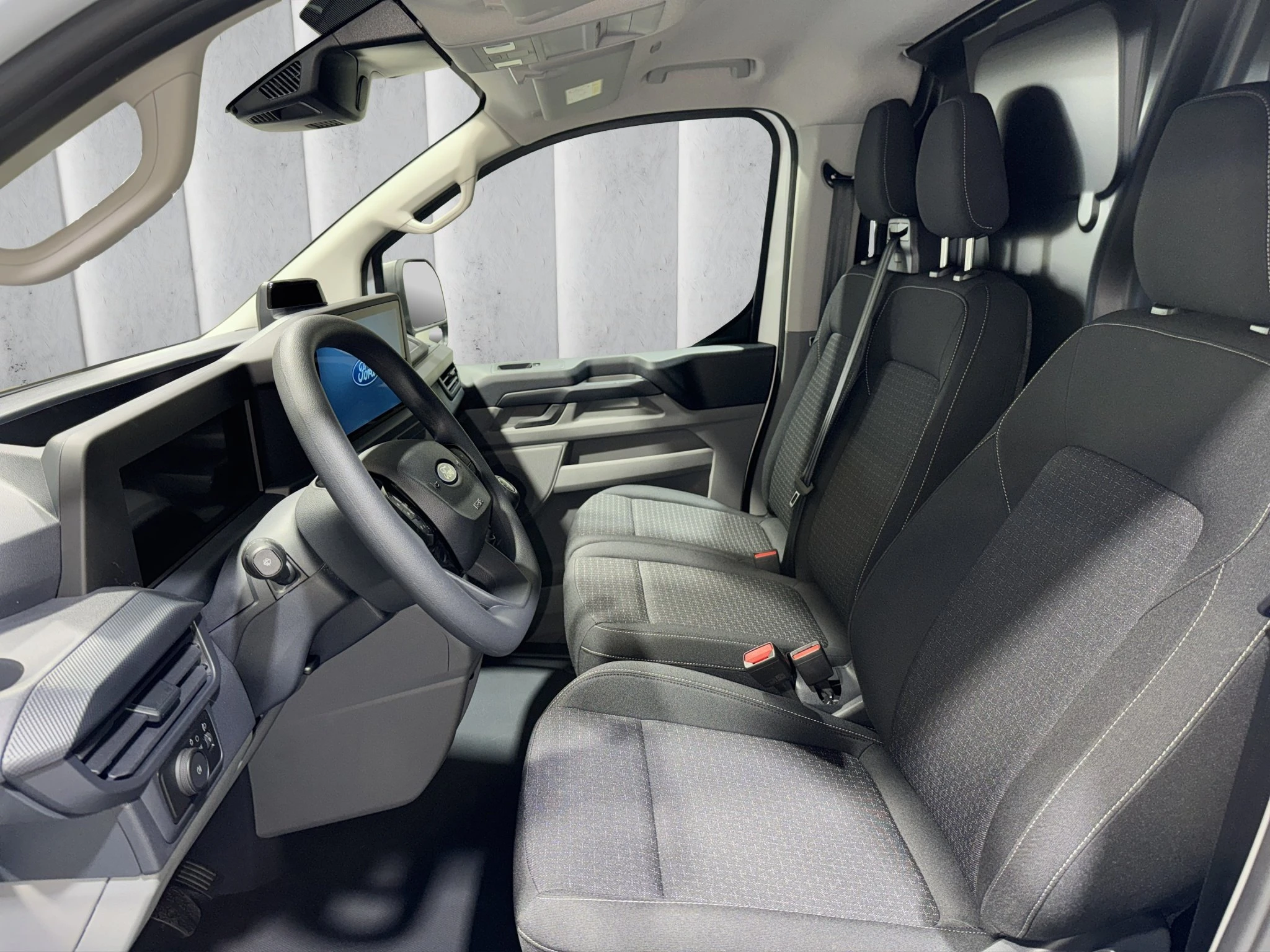 Ford-Transit Custom-image-9