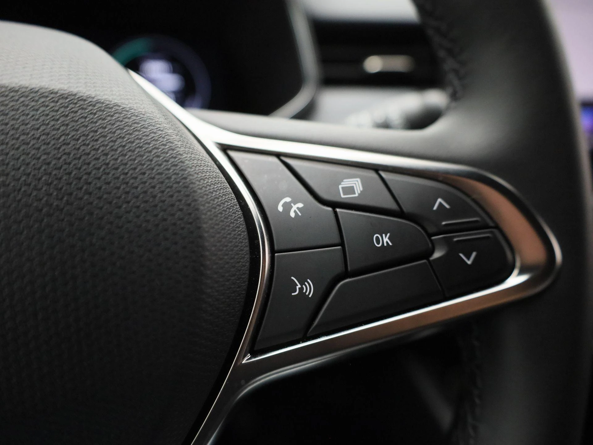 Renault-Clio-image-17