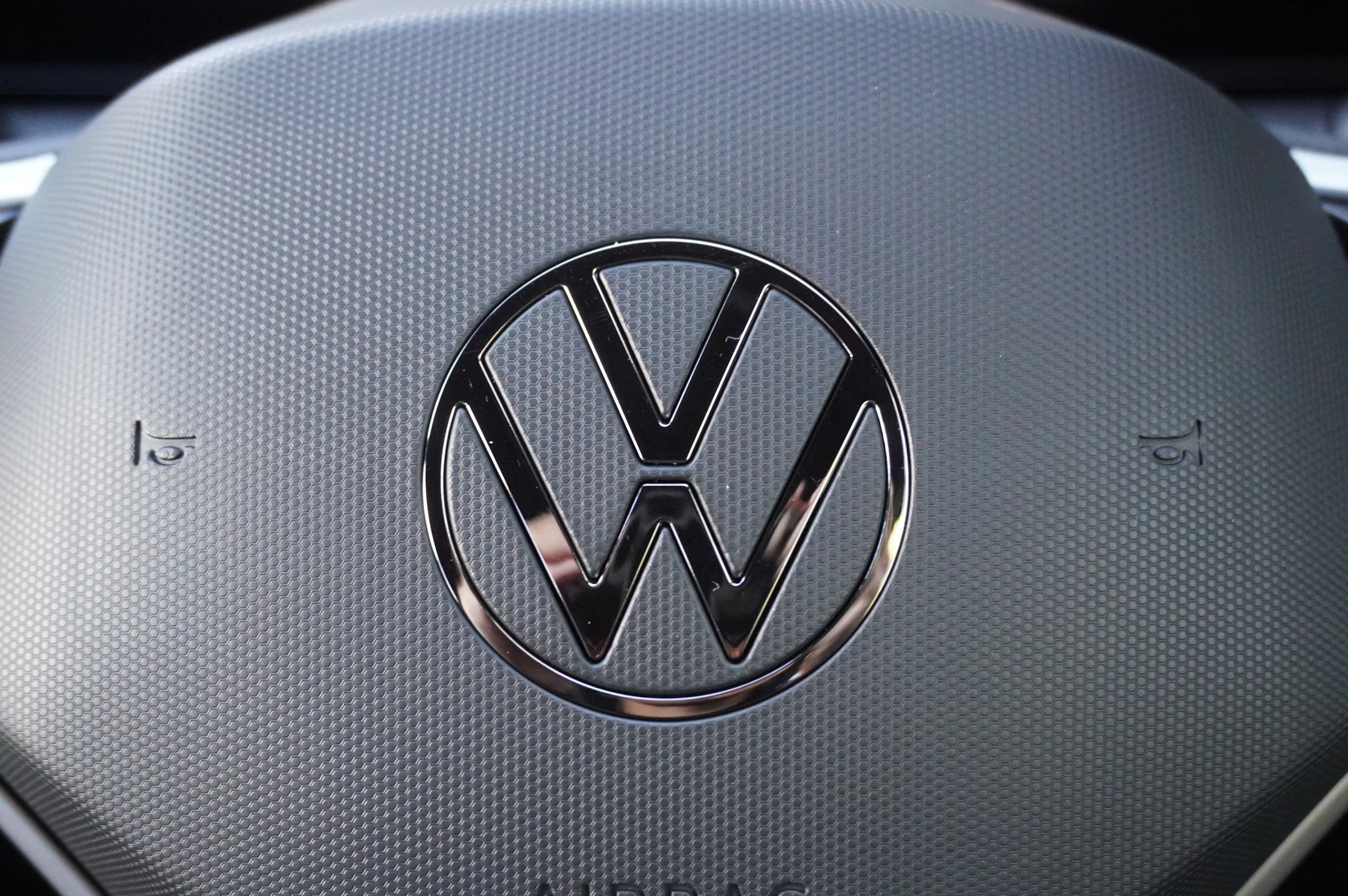 Volkswagen-Tiguan-image-29