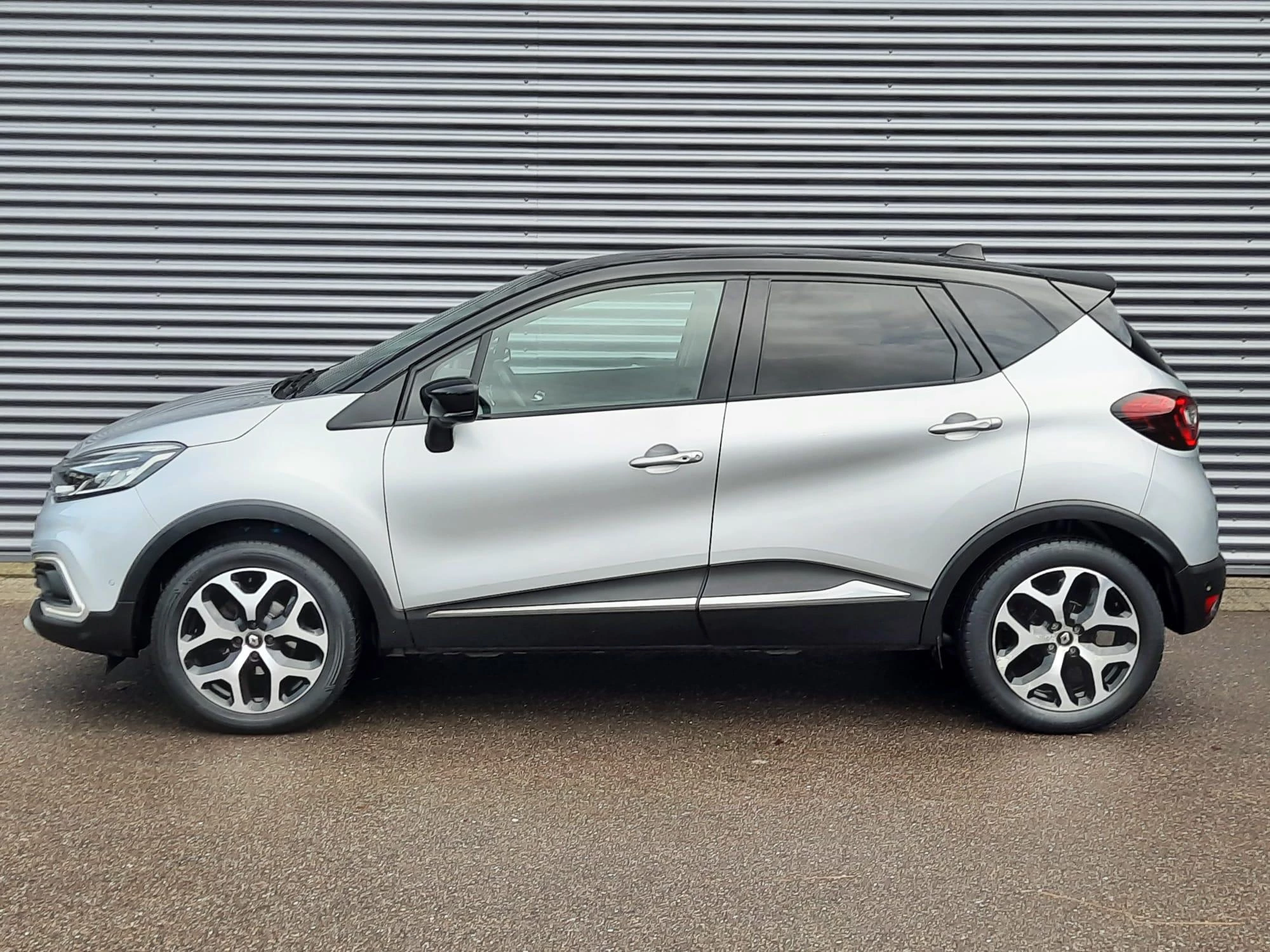 Renault-Captur-image-3