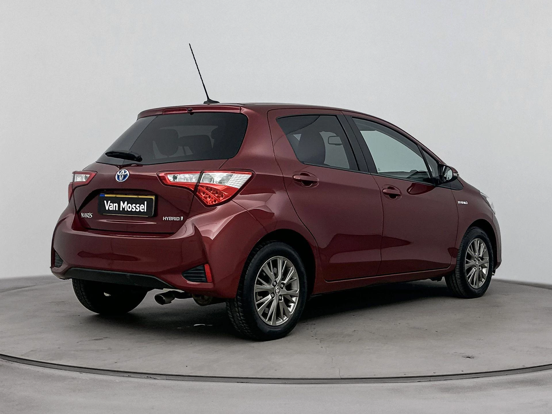 Toyota-Yaris-image-6