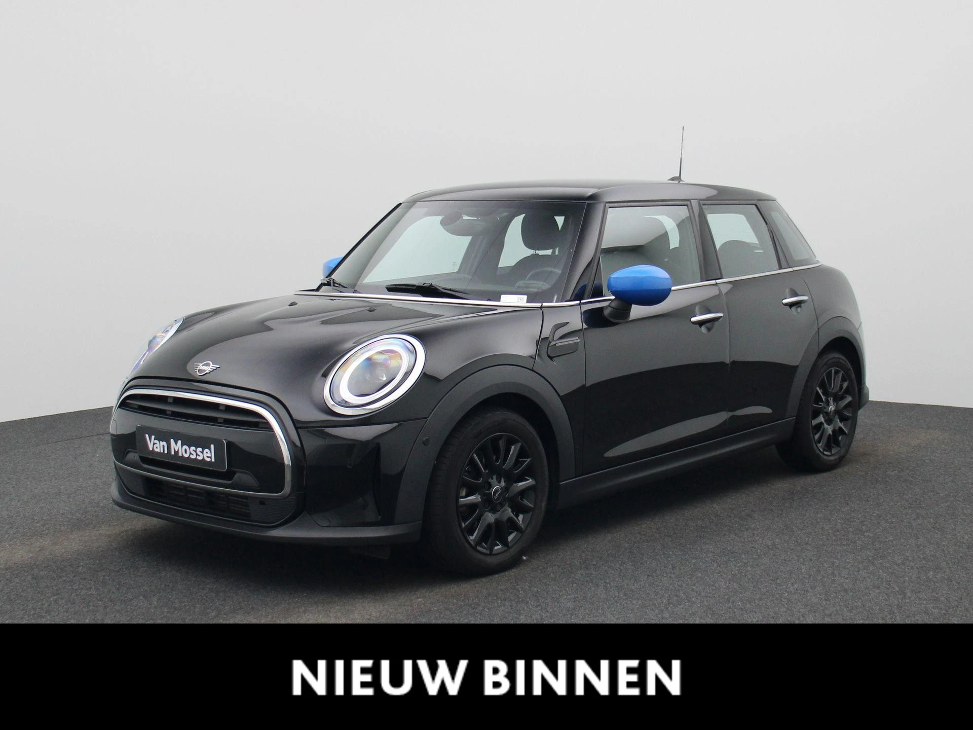 MINI-One-image-0