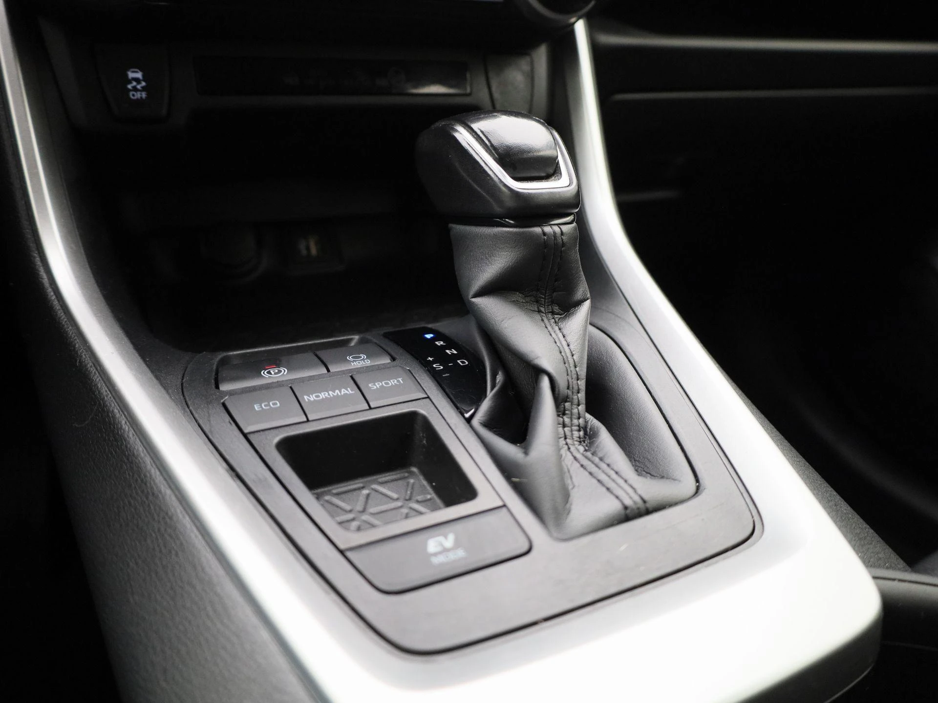 Toyota-RAV4-image-17