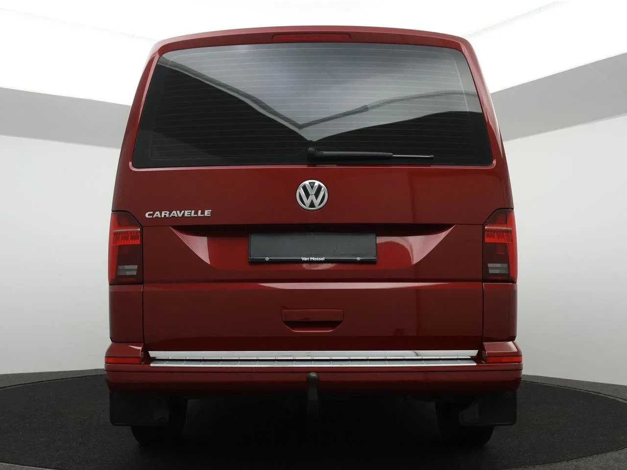 Volkswagen-Transporter-image-11