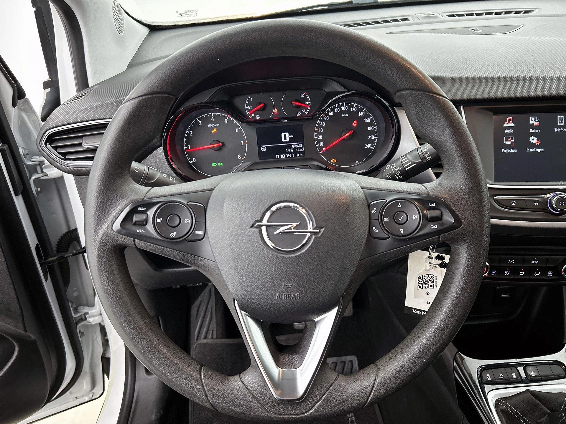Opel-Crossland X-image-9
