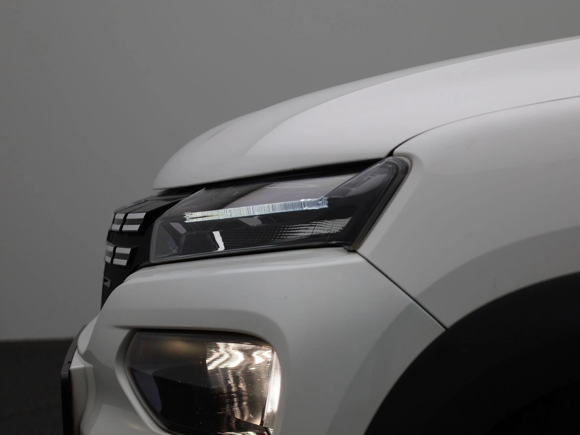 Dacia-Spring-image-14