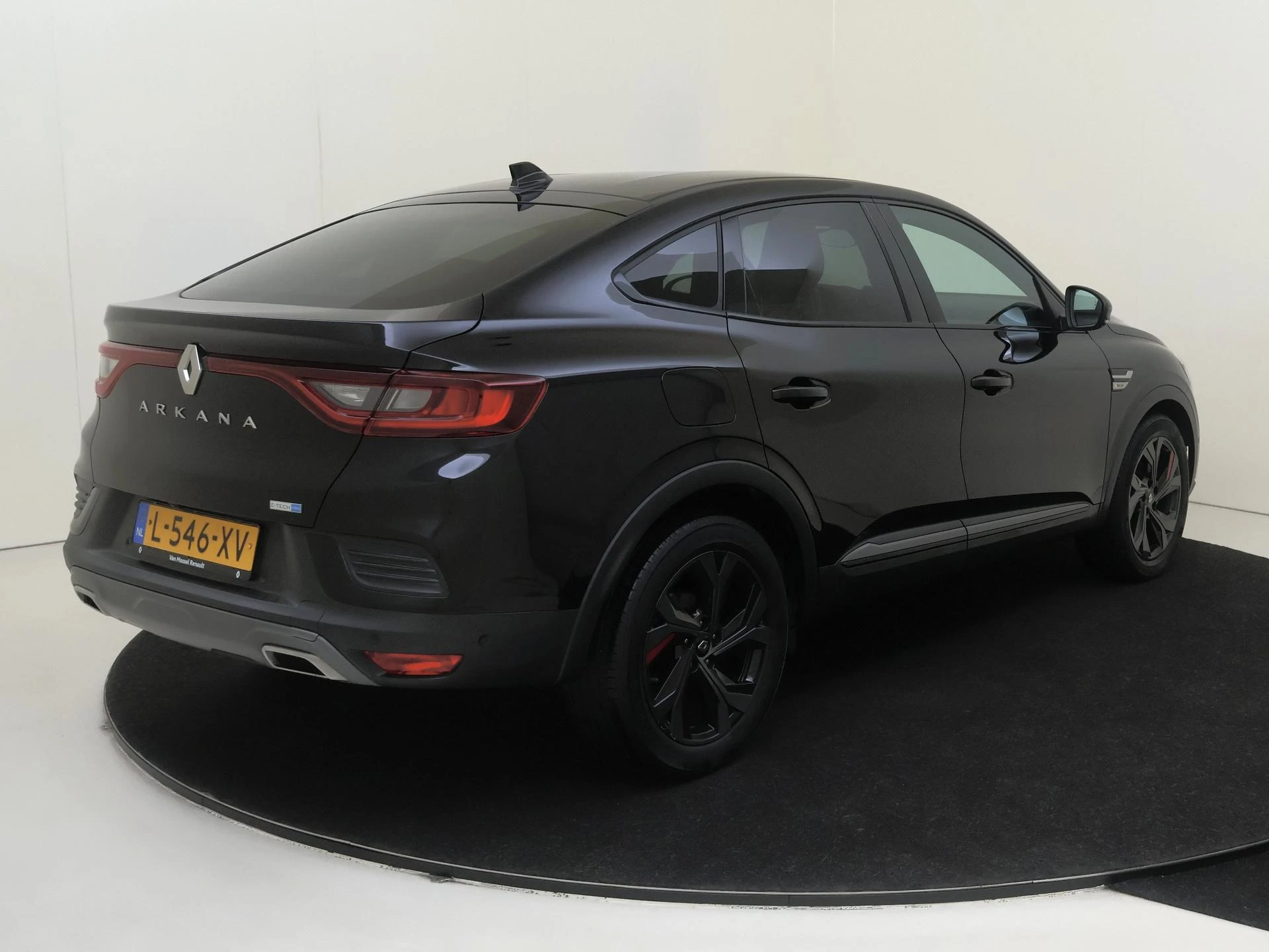Renault-Arkana-image-6