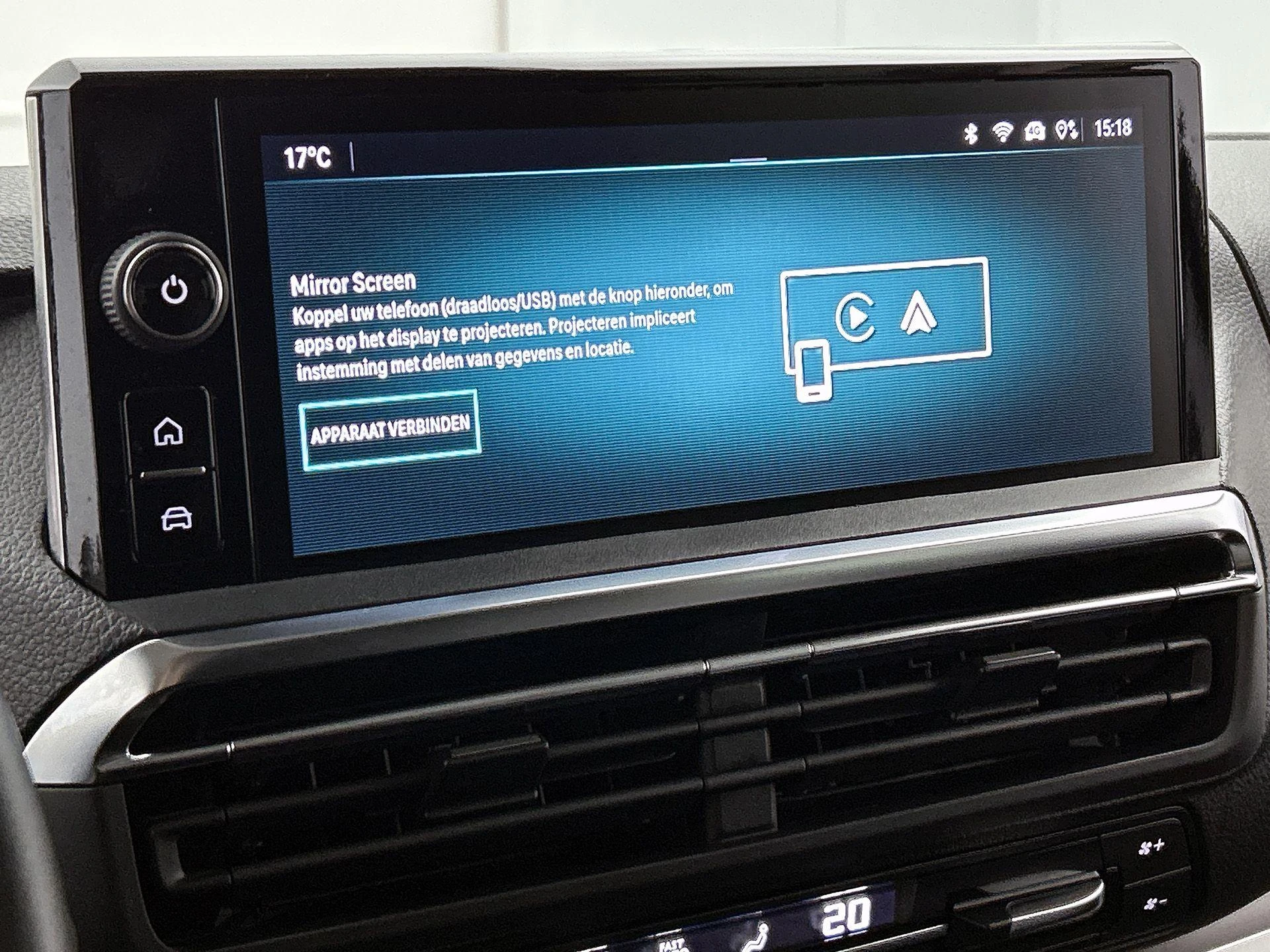 Opel-Vivaro-image-19