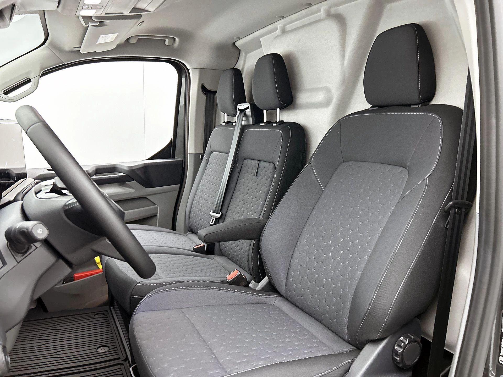 Ford-Transit Custom-image-34