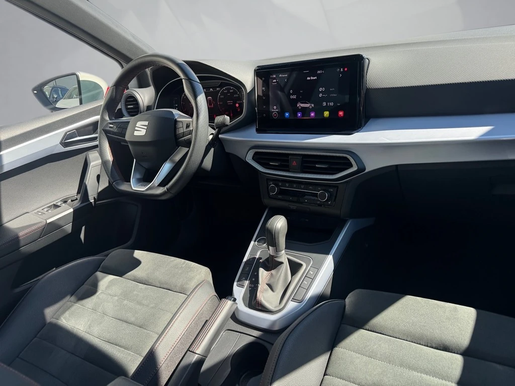 SEAT-Arona-image-11
