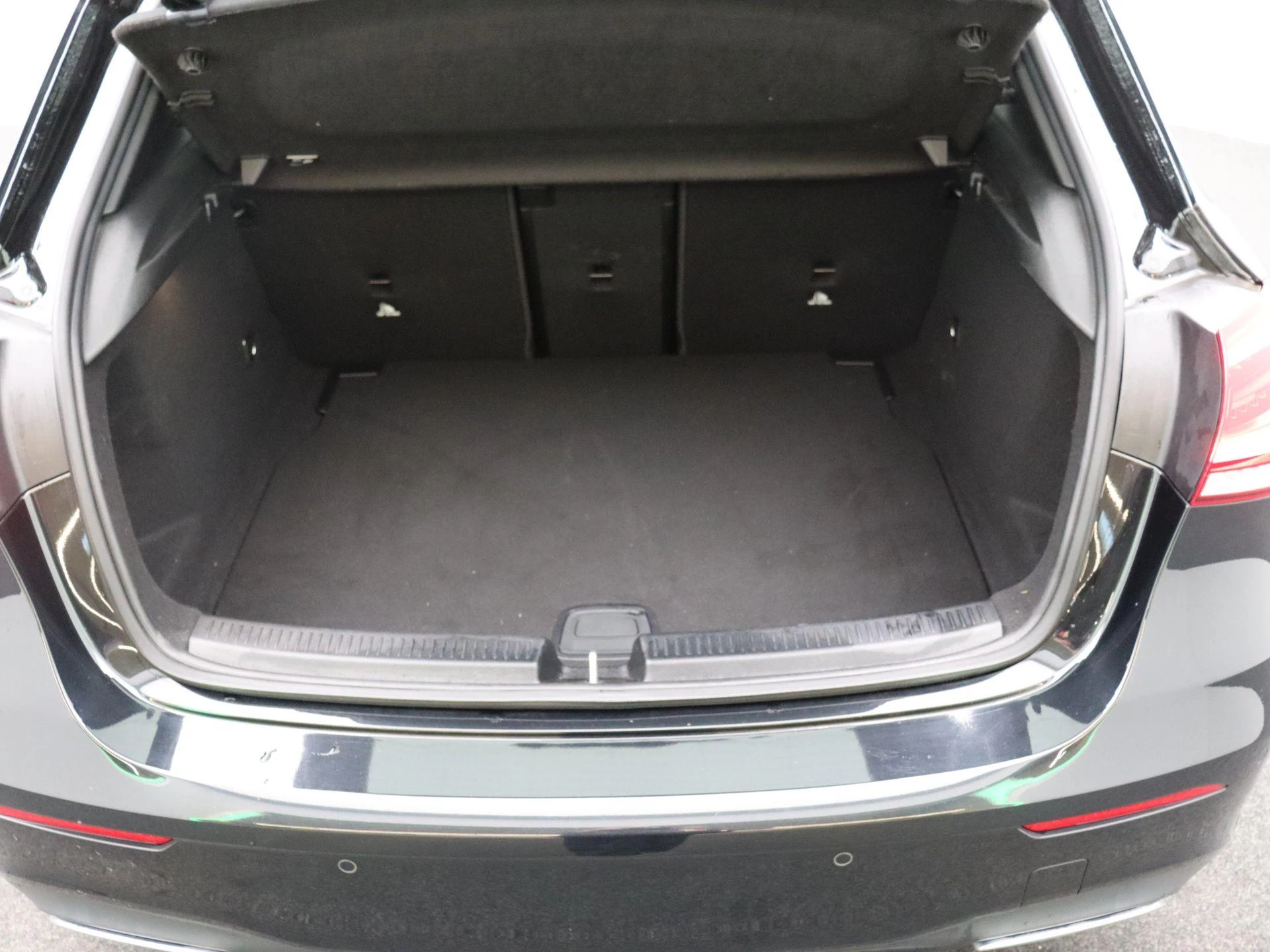 Mercedes-Benz Classe A 200 AMG Line + PANORAMISCH DAK + MULTIBEAM LED + CARPLAY +