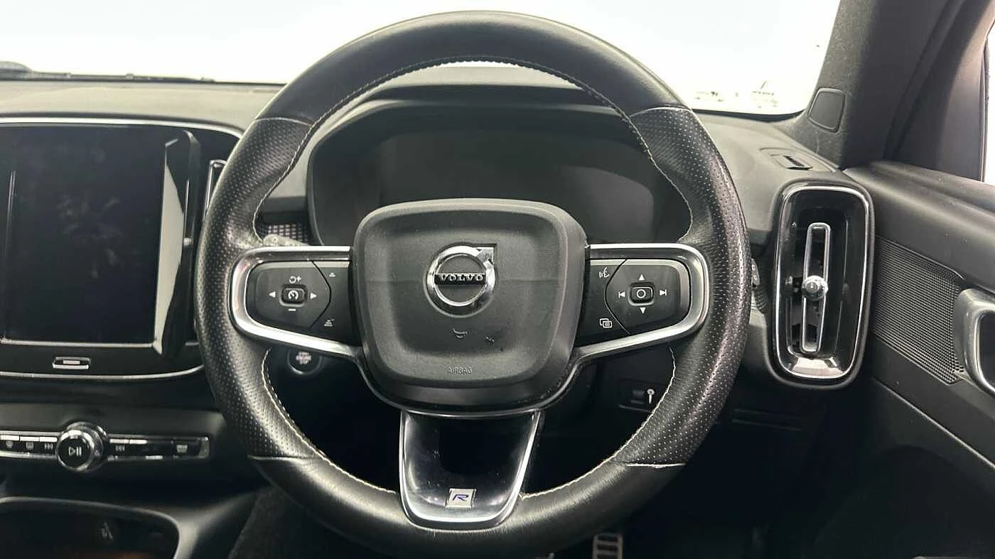 Volvo-XC40-image-11