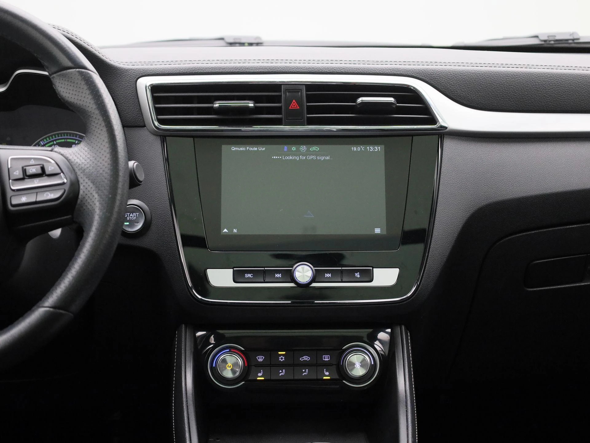 MG-ZS EV-image-8
