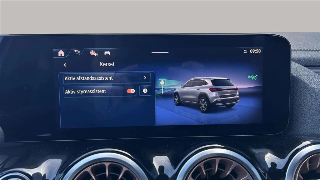 Mercedes-Benz-EQA-image-15