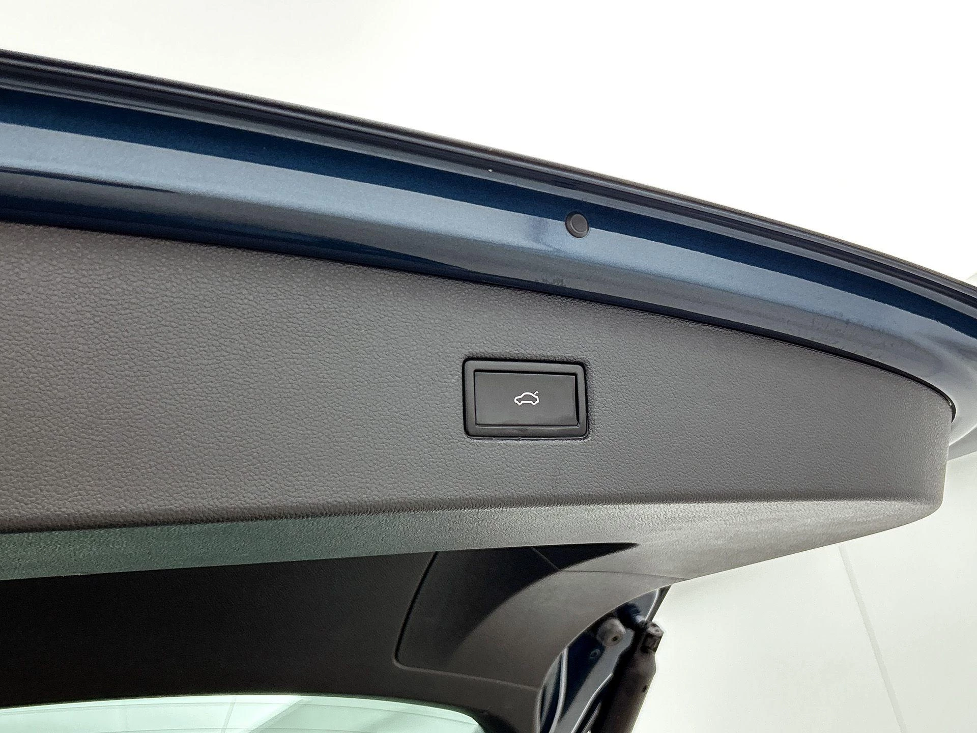 Volkswagen-Tiguan-image-24