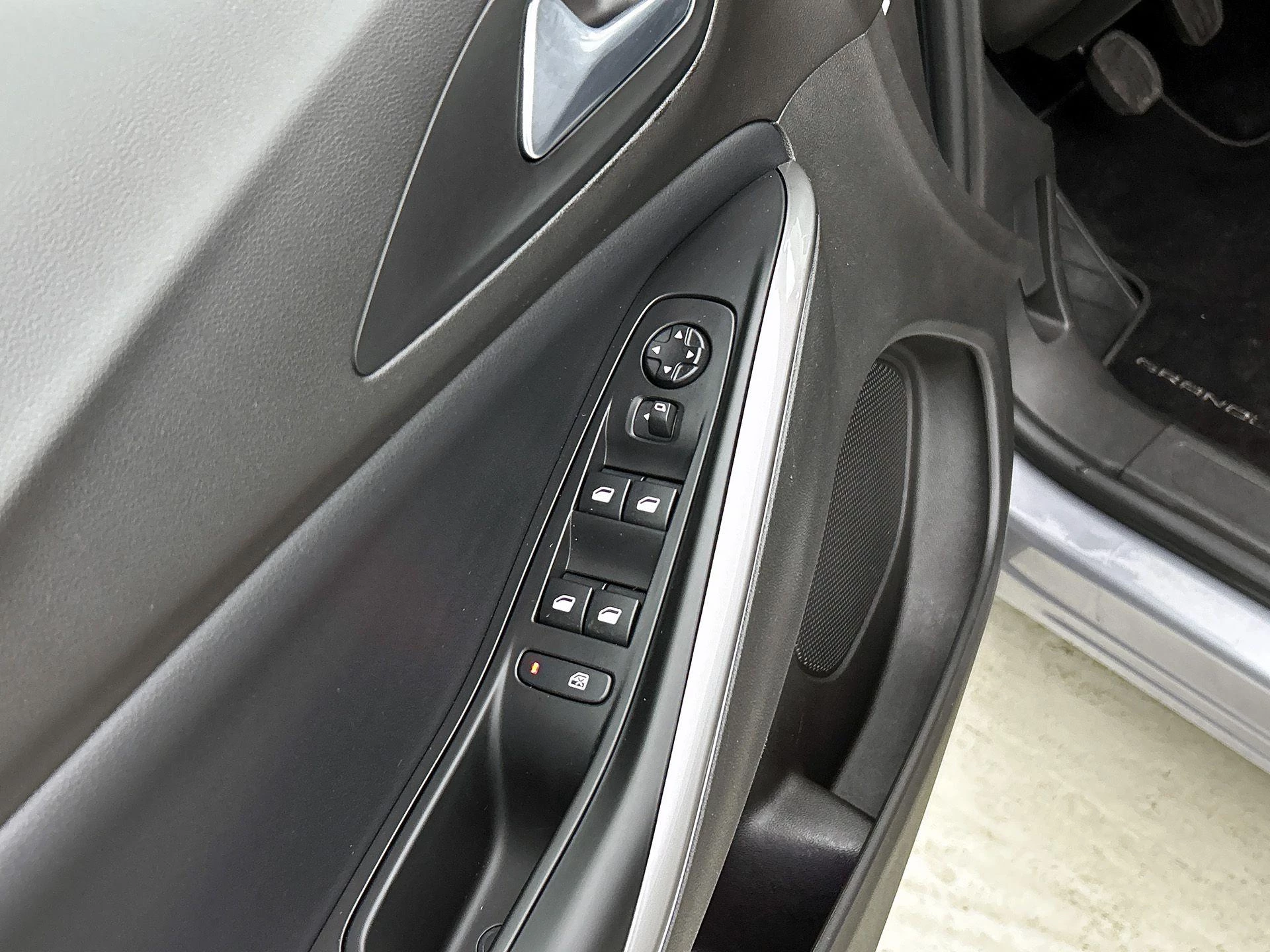 Opel-Grandland-image-26