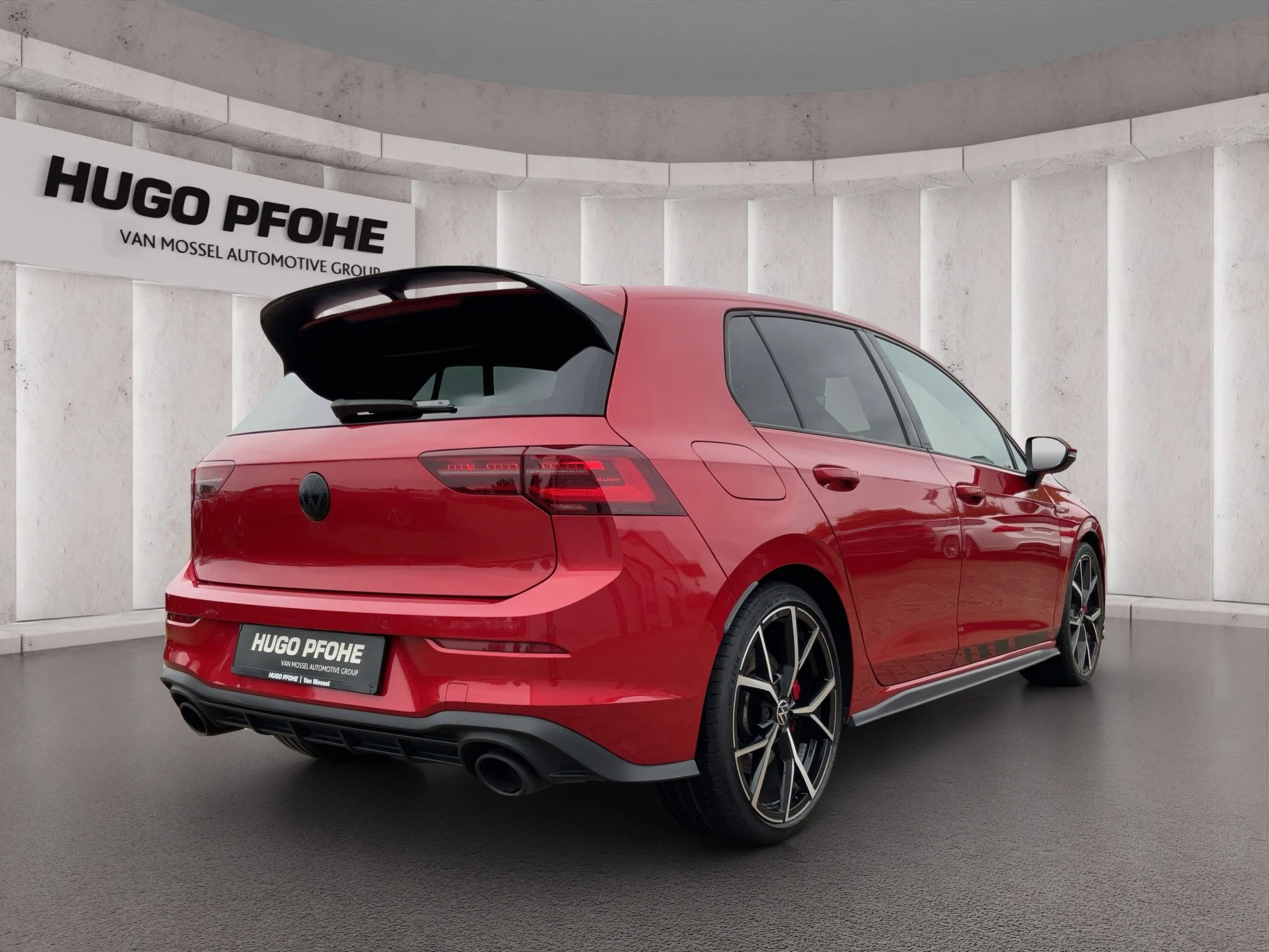 Volkswagen-Golf-image-4