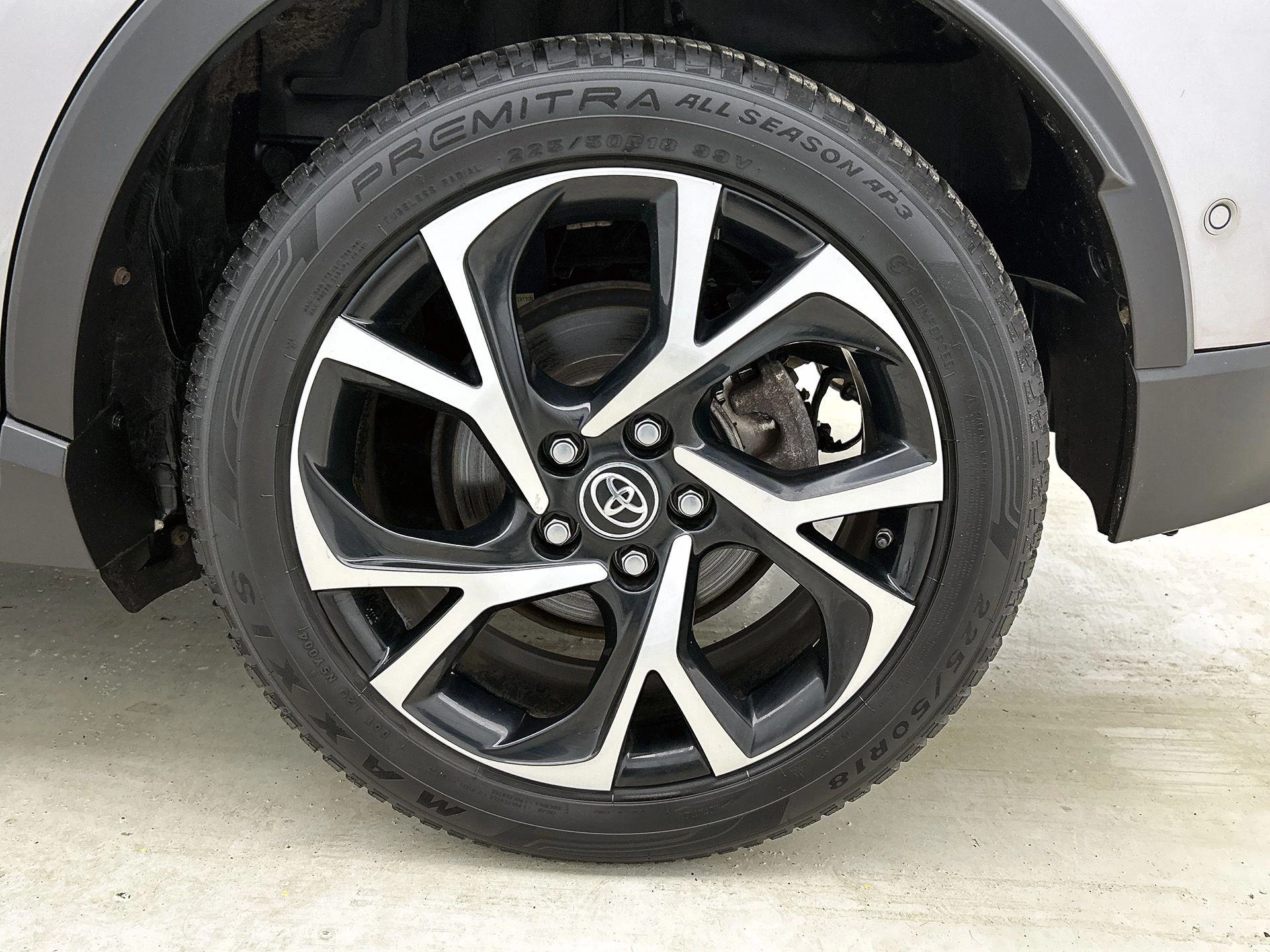 Toyota-C-HR-image-36