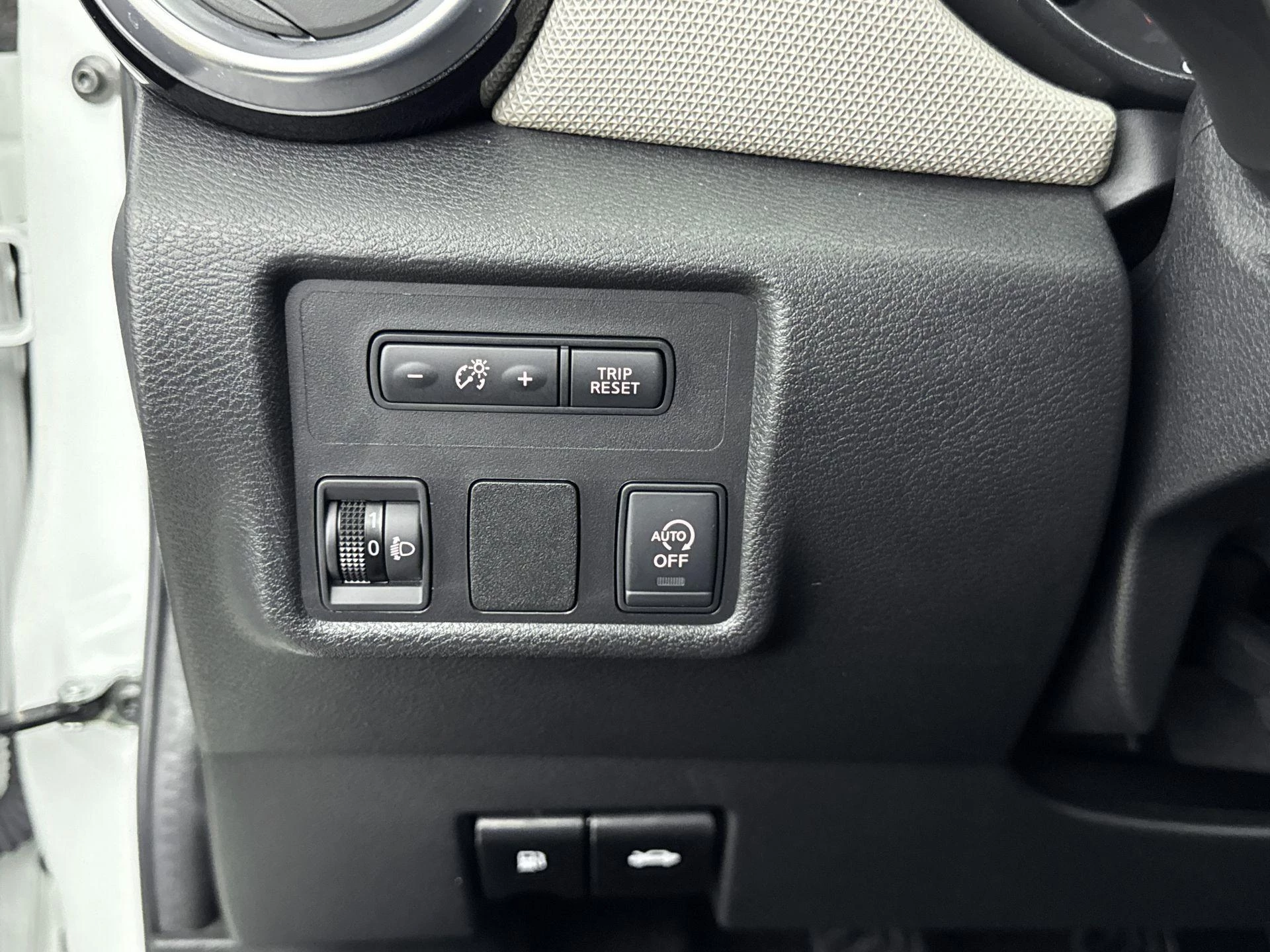 Nissan-Micra-image-24