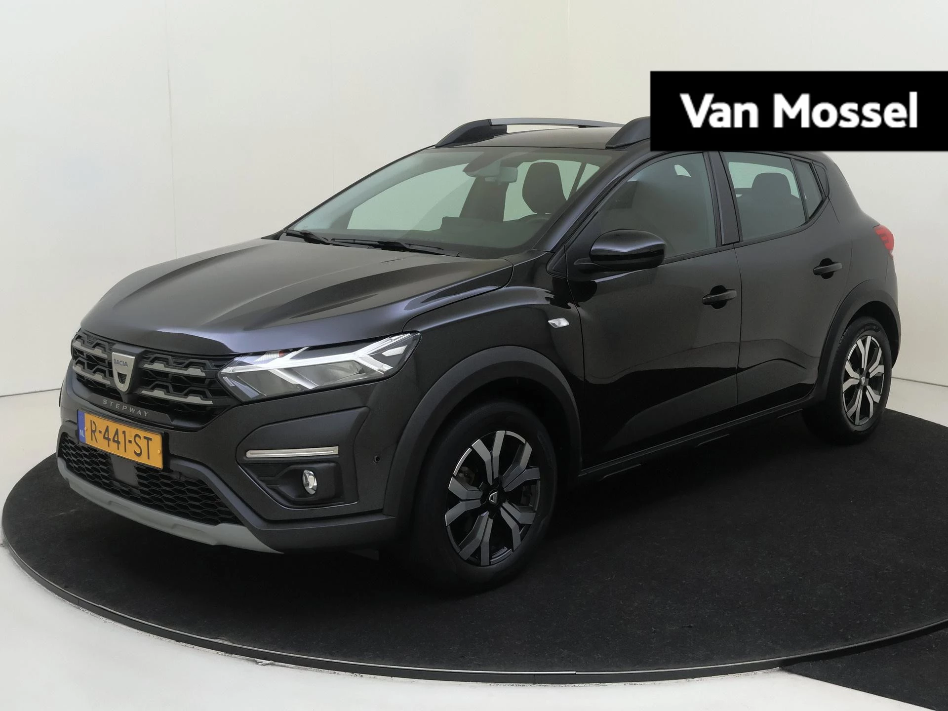 Dacia-Sandero Stepway-image-0