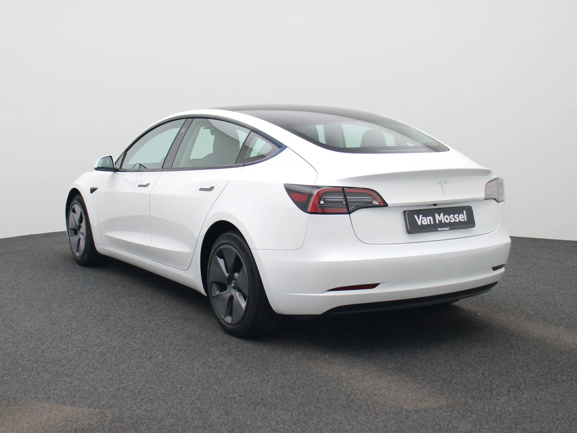 Tesla Model 3 Standard RWD Plus 60 kWh