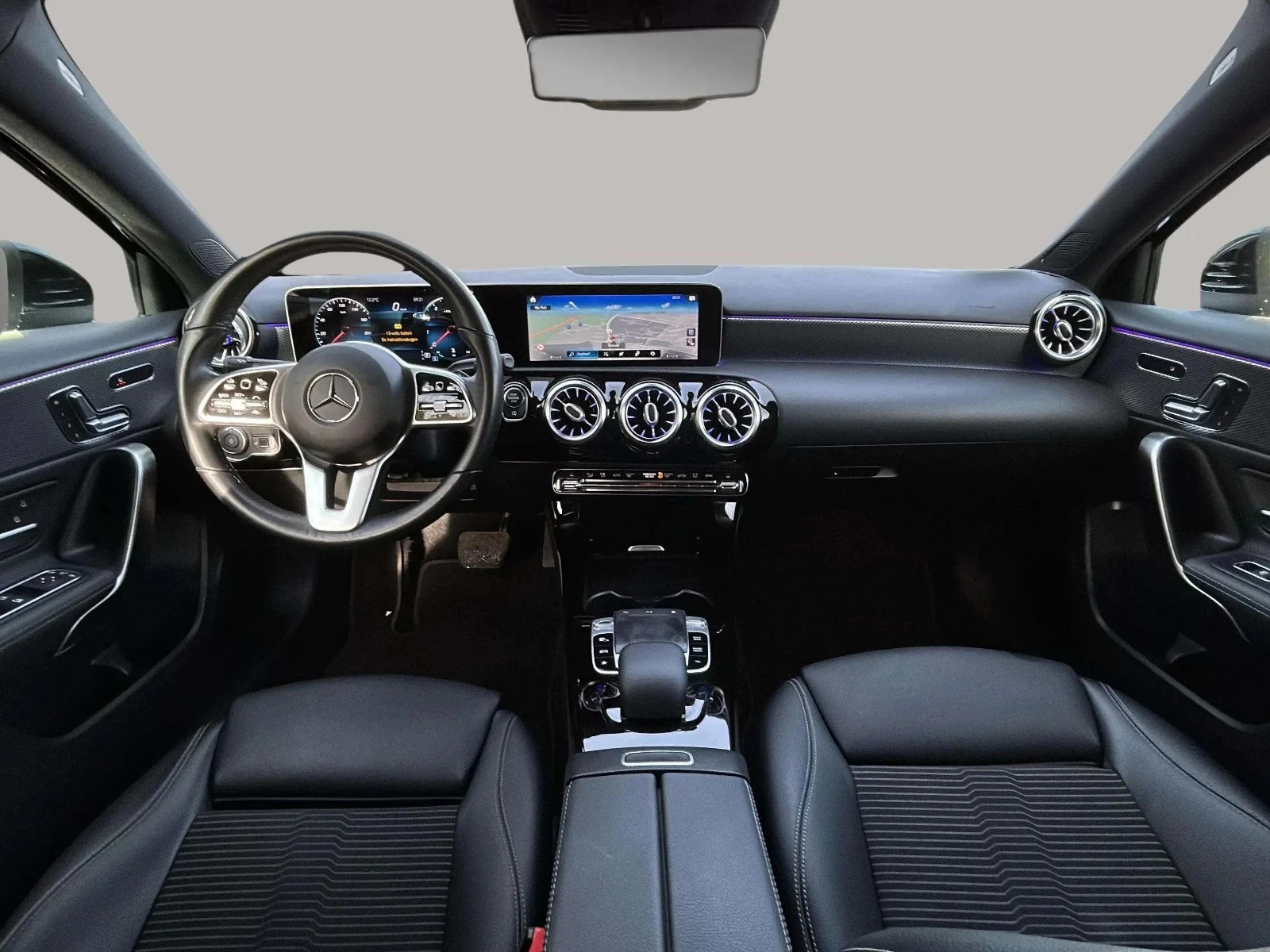 Mercedes-Benz-A-Klasse-image-10