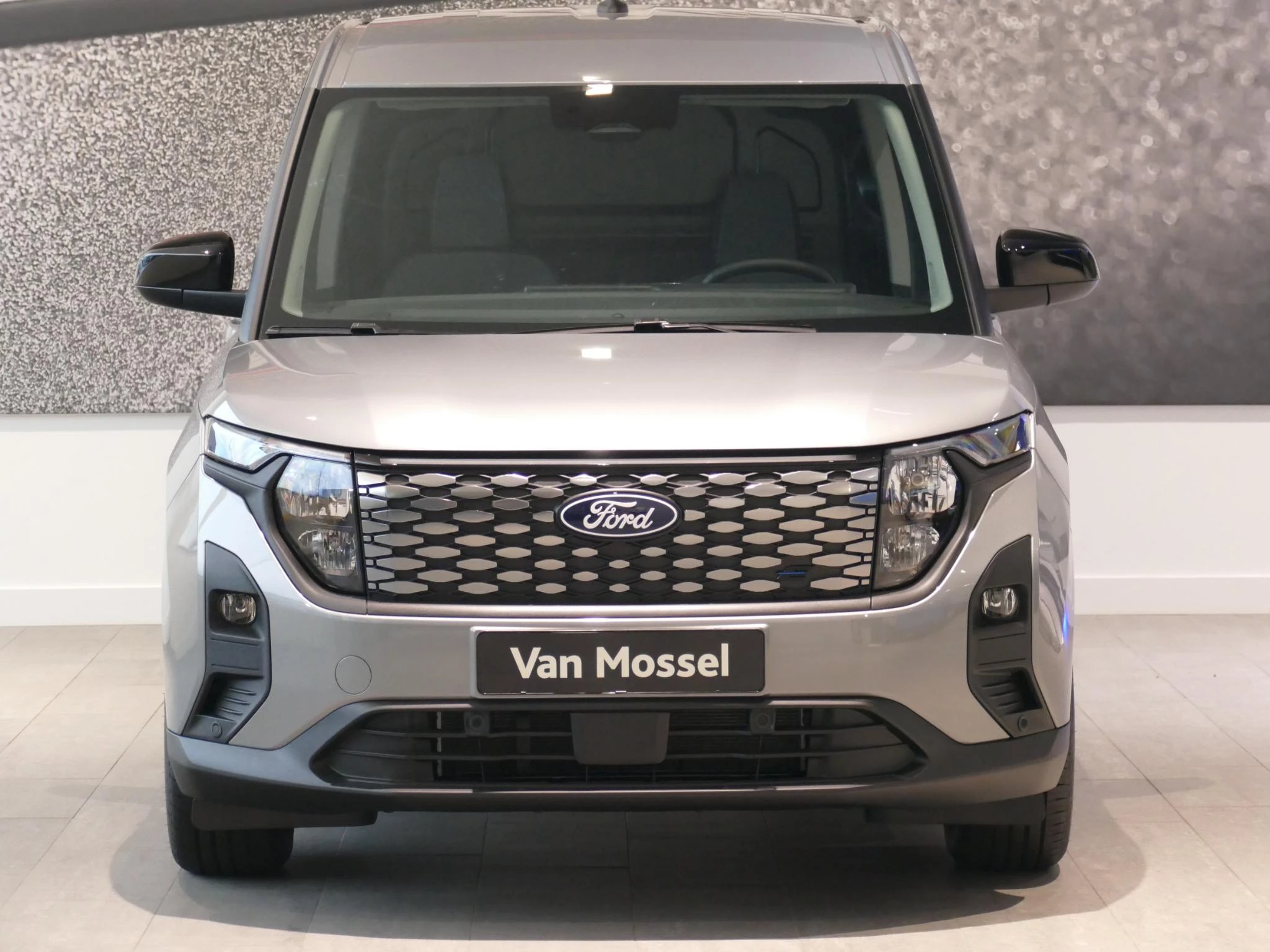 Ford-Transit Courier-image-7