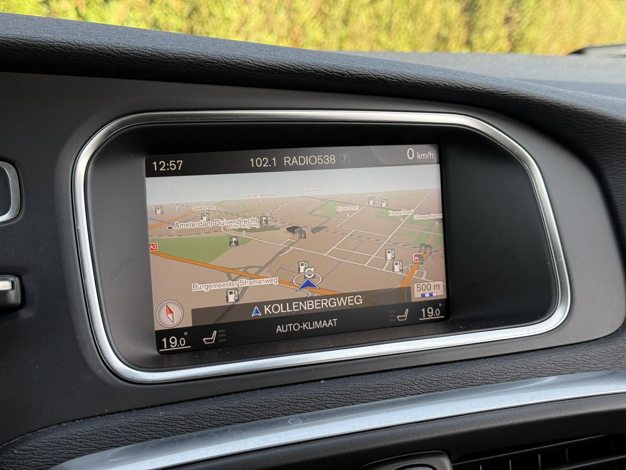 Volvo-V40-image-14