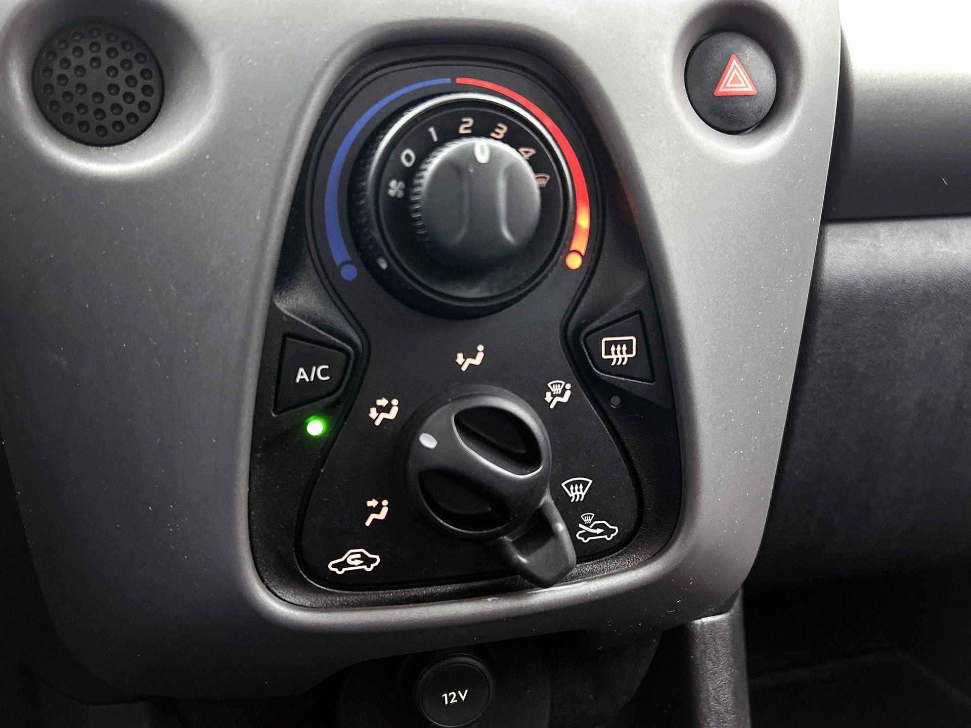 Peugeot 108 1.0 e-VTi Blue Lion