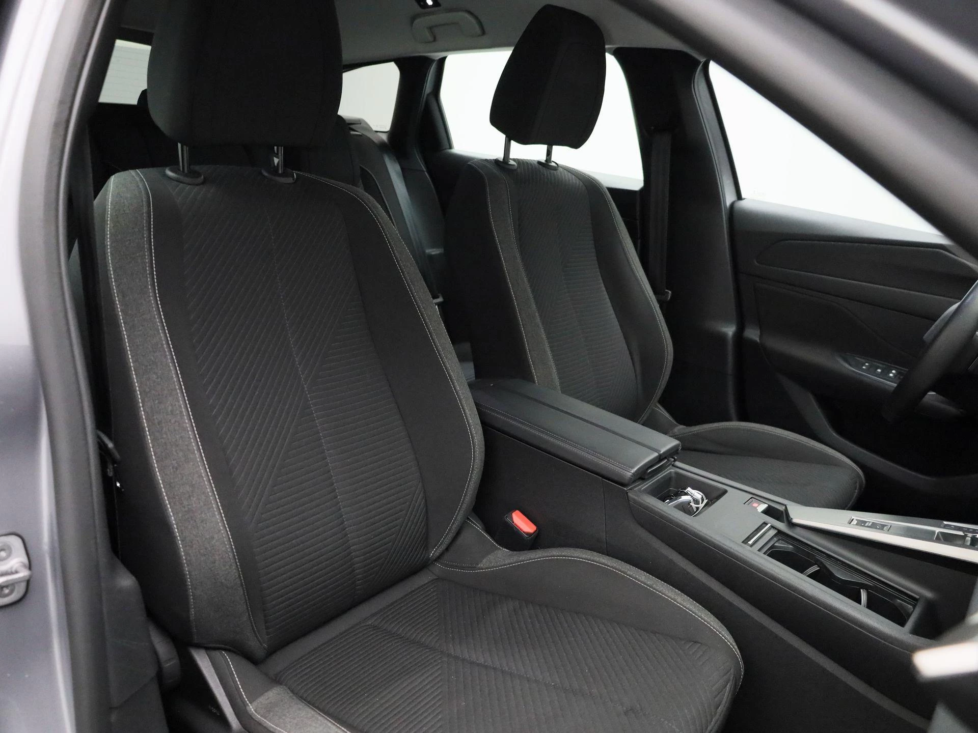 Peugeot-308-image-32