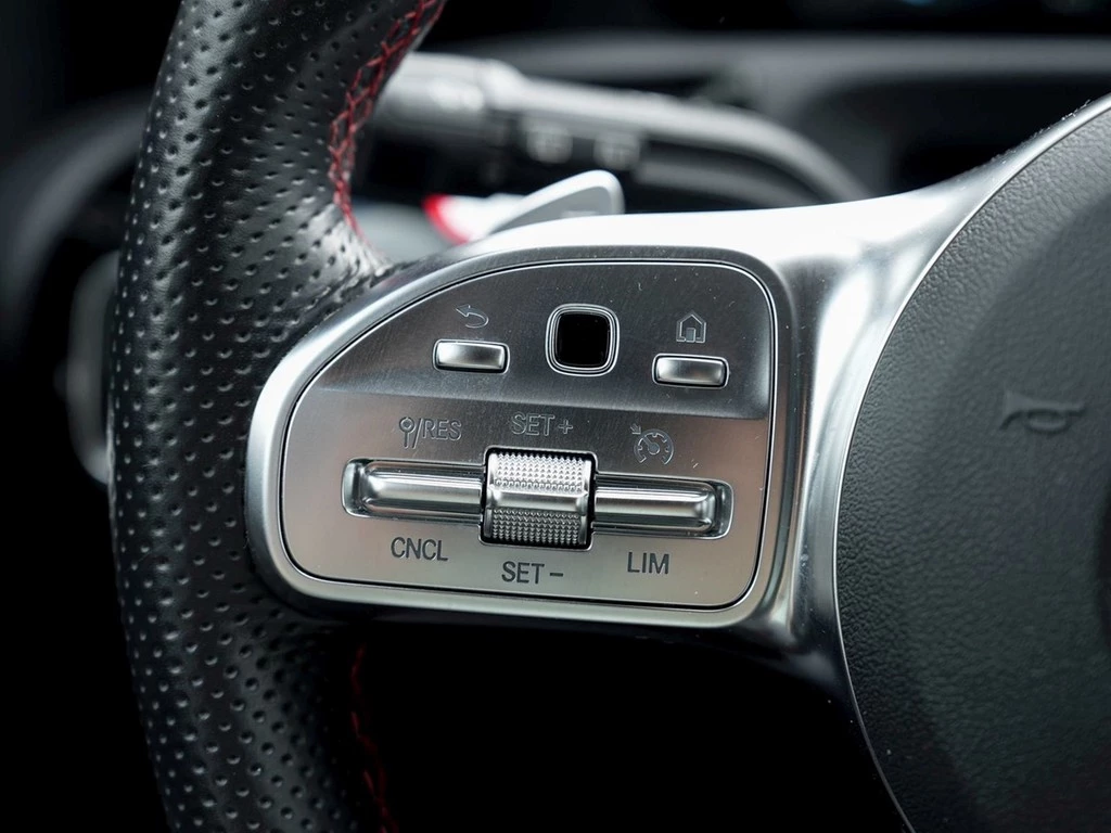 Mercedes-Benz A-Klasse 250 e AMG Line /Navi/RFK/GRA/LED