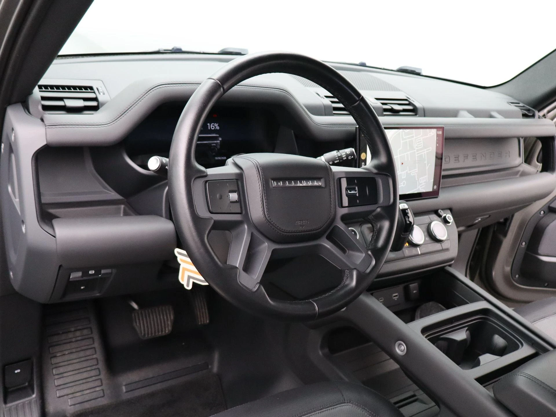 Land Rover-Defender-image-26