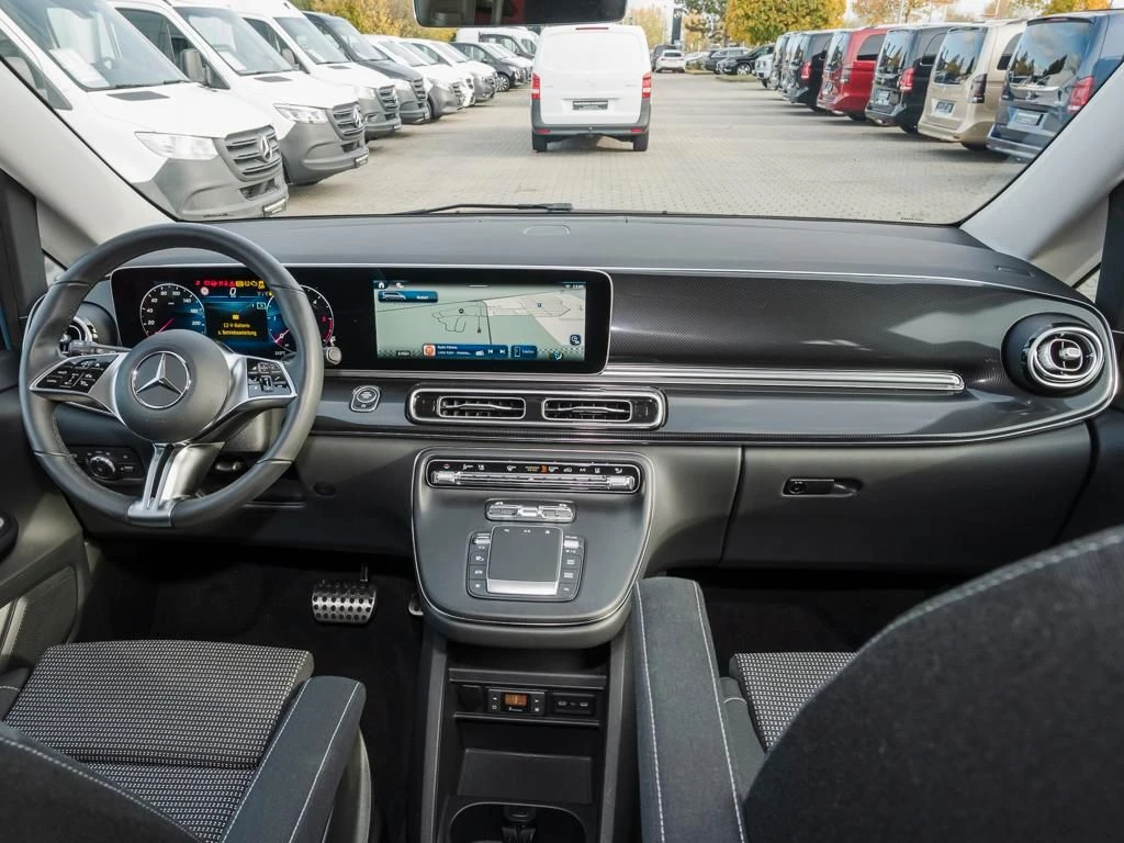 Mercedes-Benz-V-Klasse 220 d-image-13