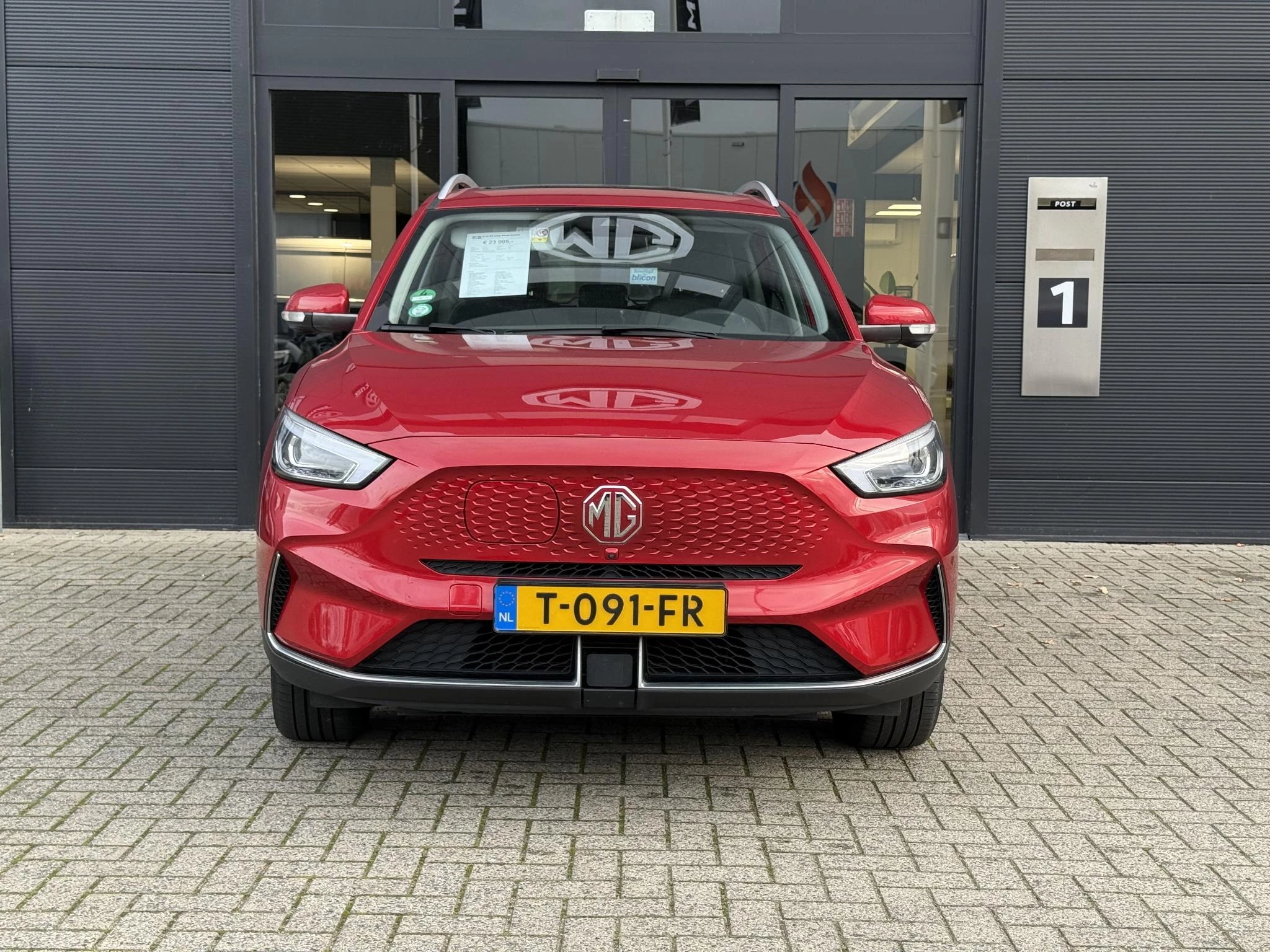 MG-ZS EV-image-4