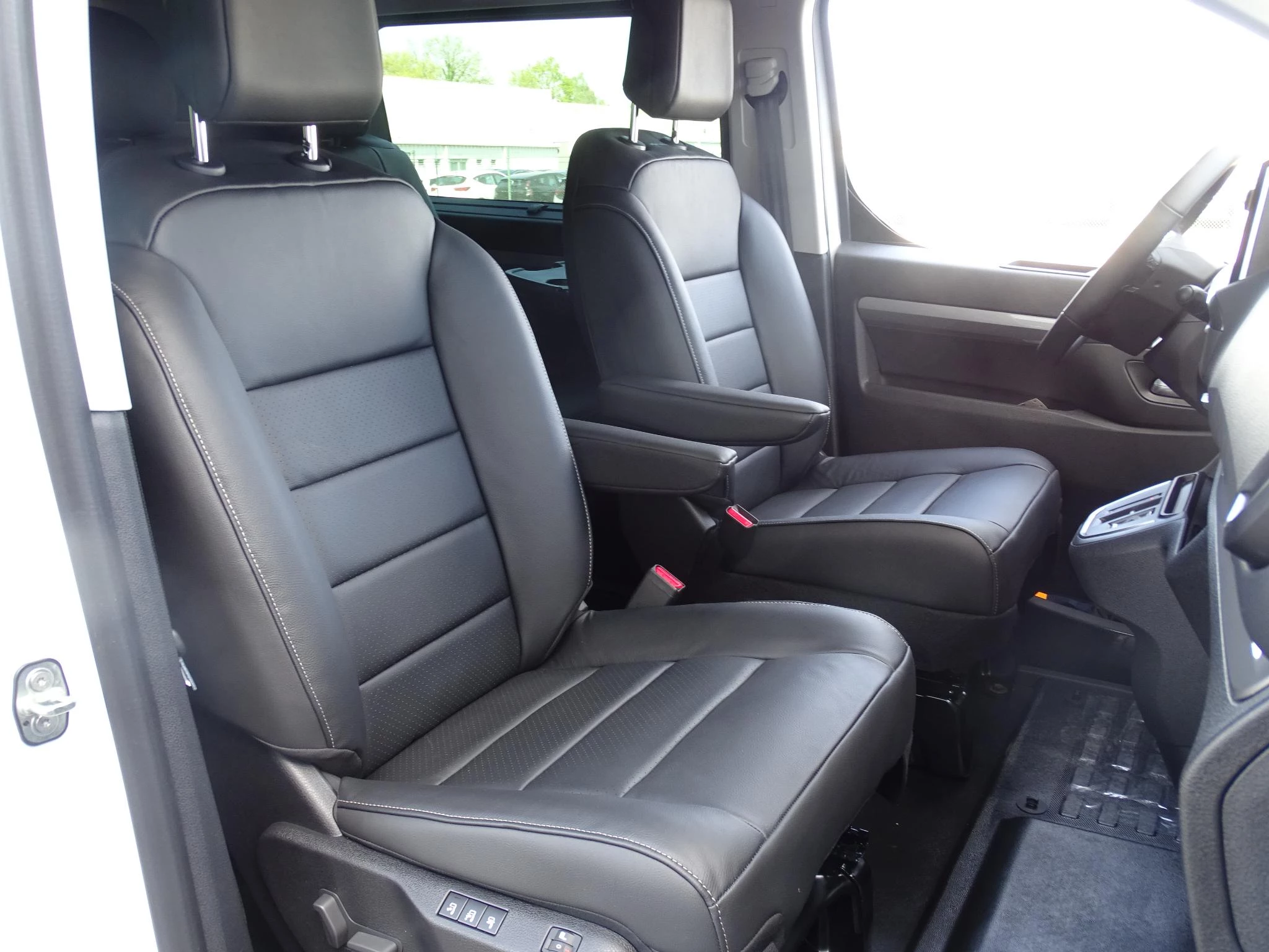 Citroën Jumpy XL 2.2 BlueHDi 180 S&S EAT8 DC