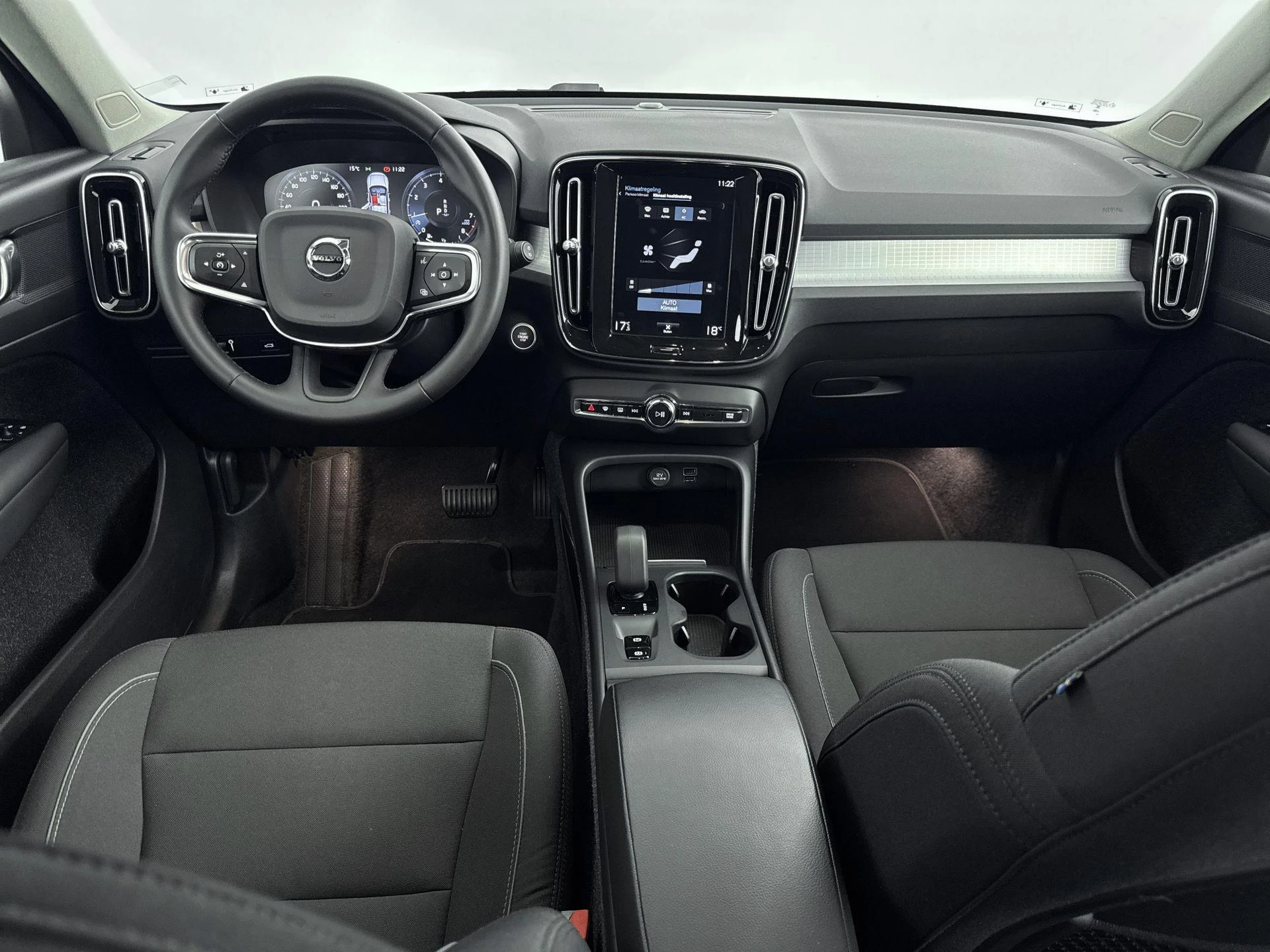 Volvo-XC40-image-17