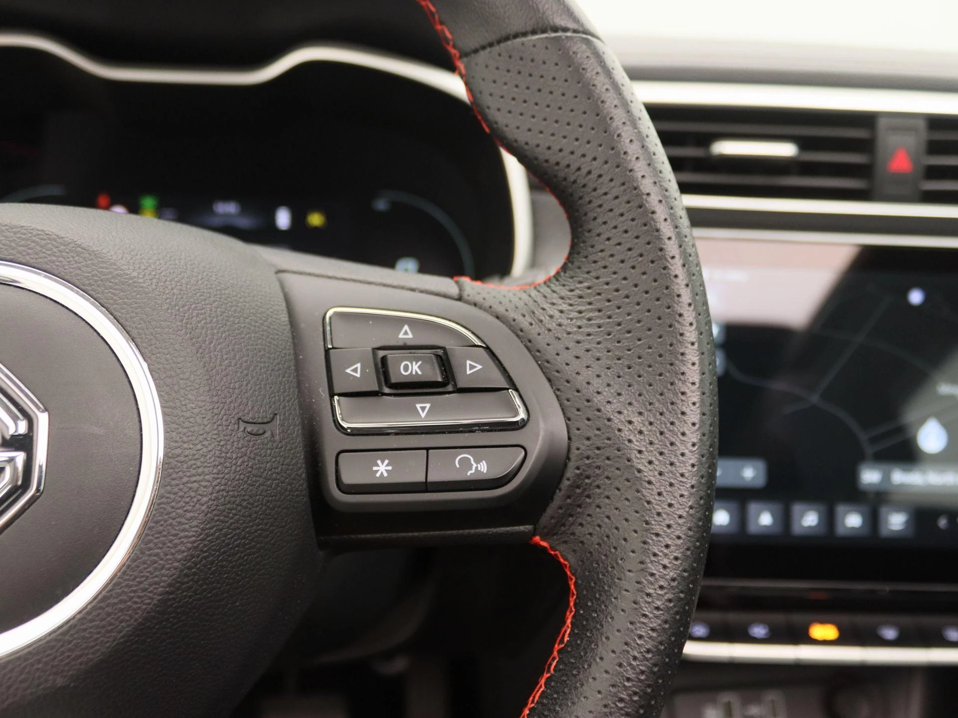 MG ZS EV Long Range Luxury 70 kWh