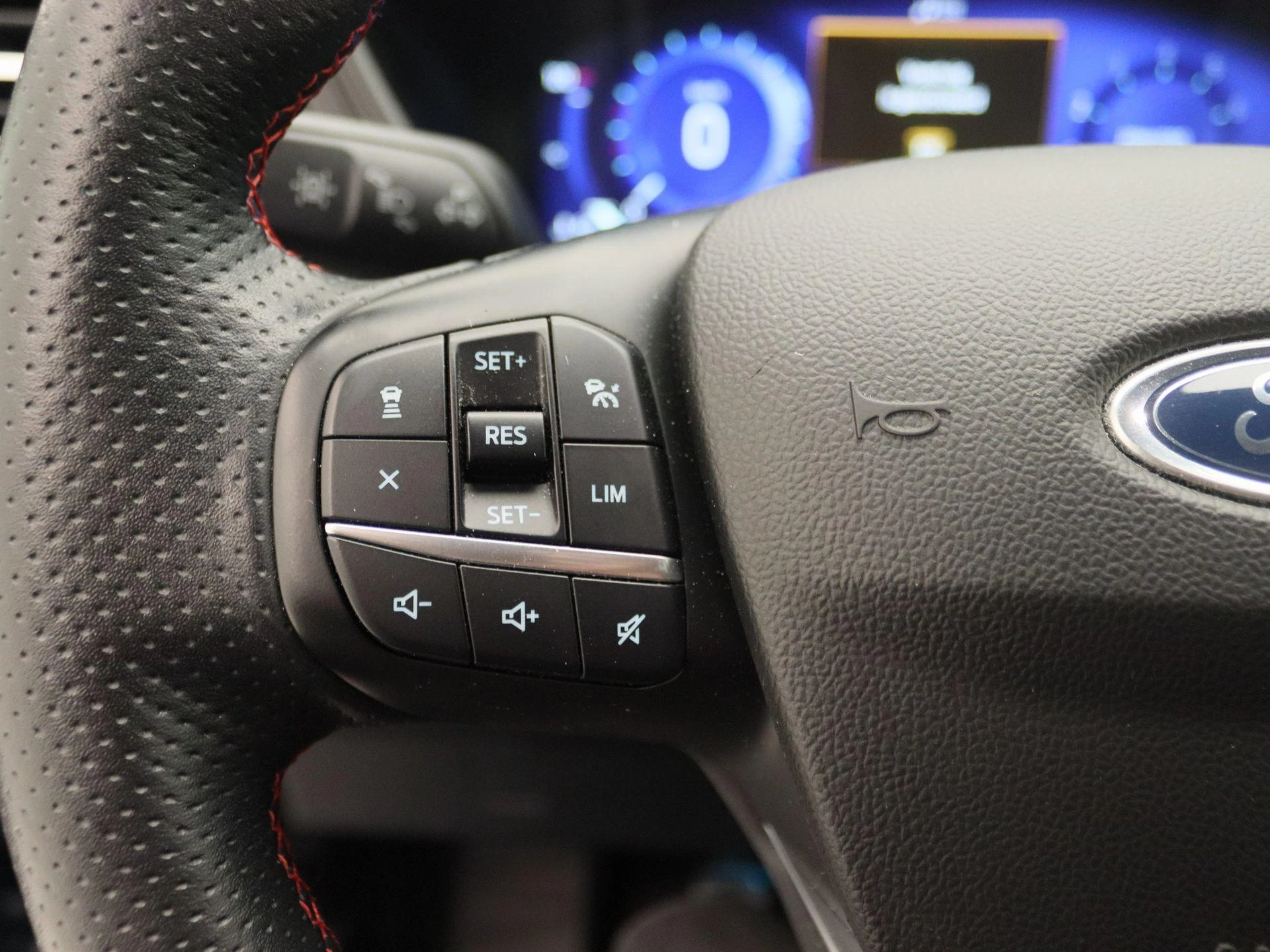 Ford-Kuga-image-20