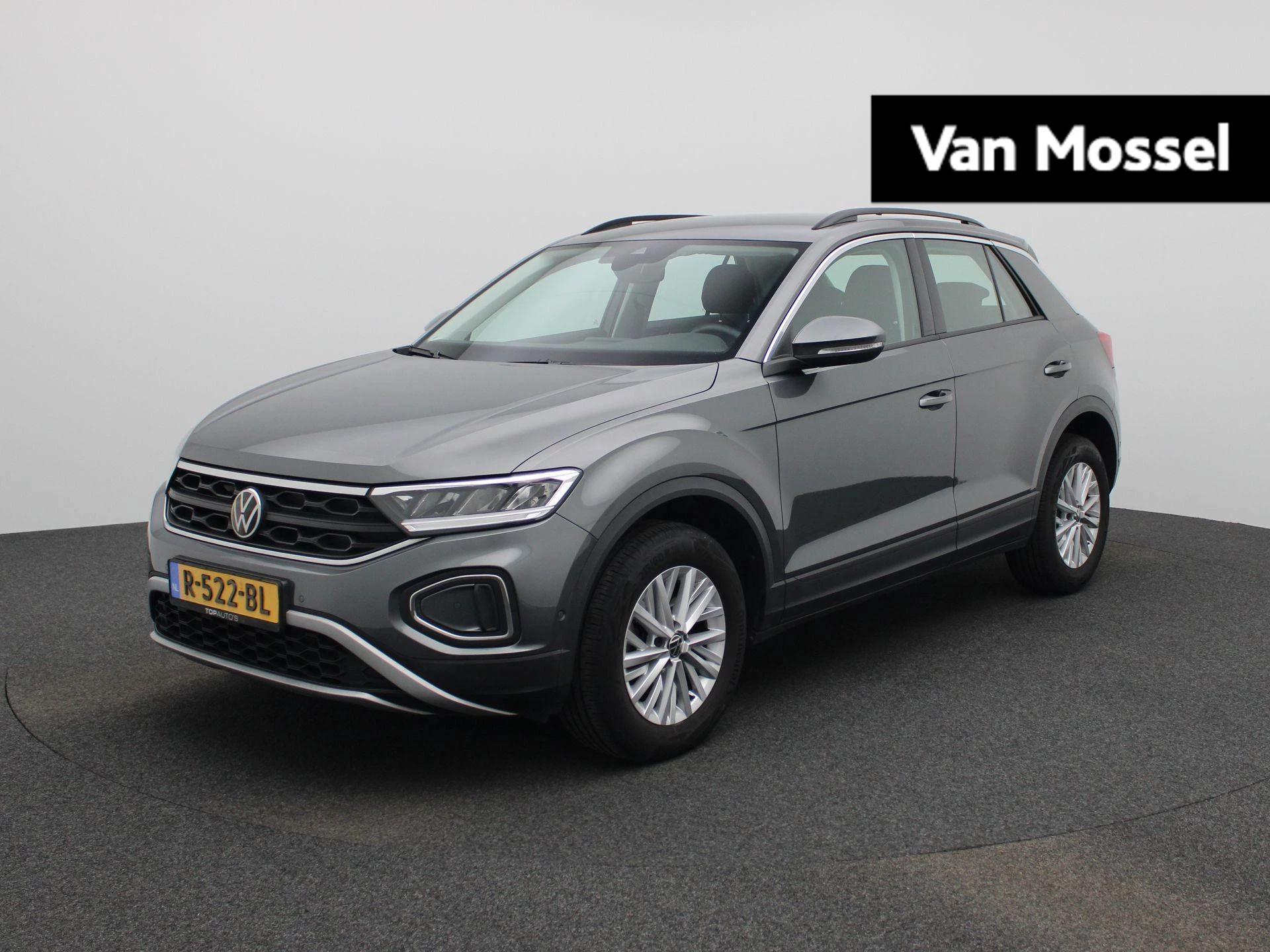 Volkswagen-T-Roc-image-0