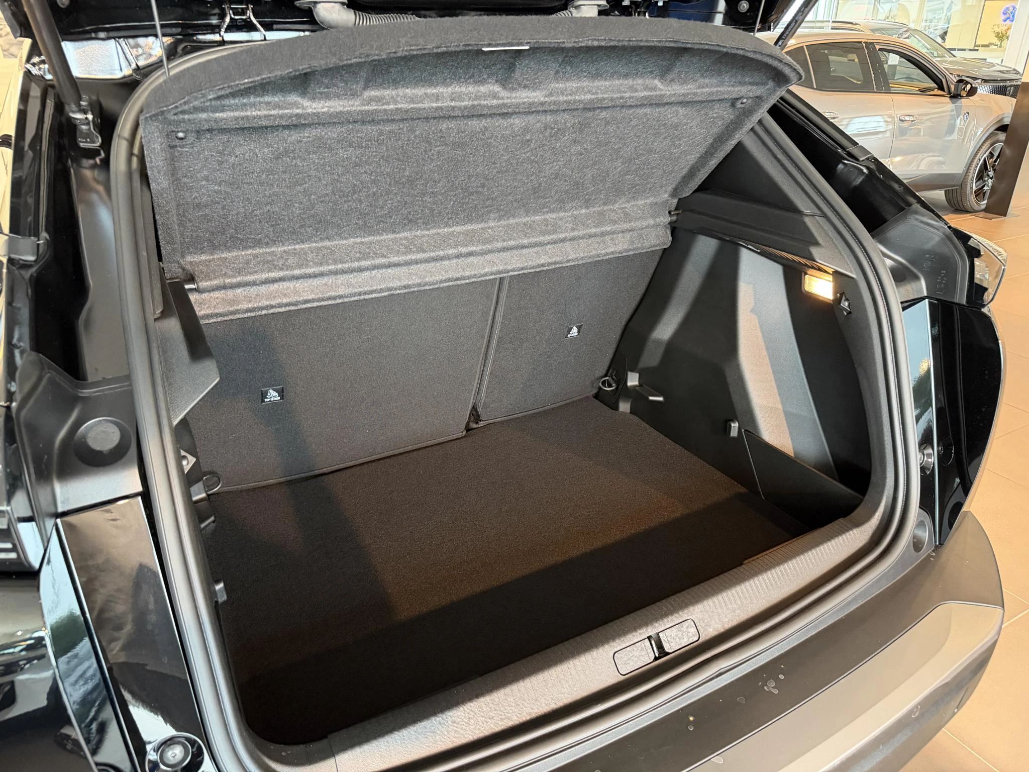 Peugeot-2008-image-18