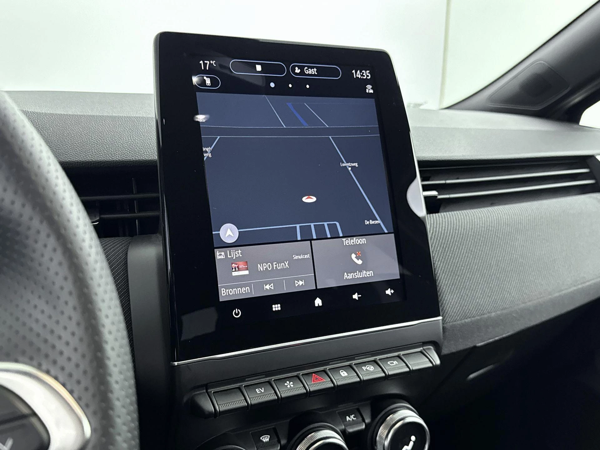 Renault-Clio-image-13