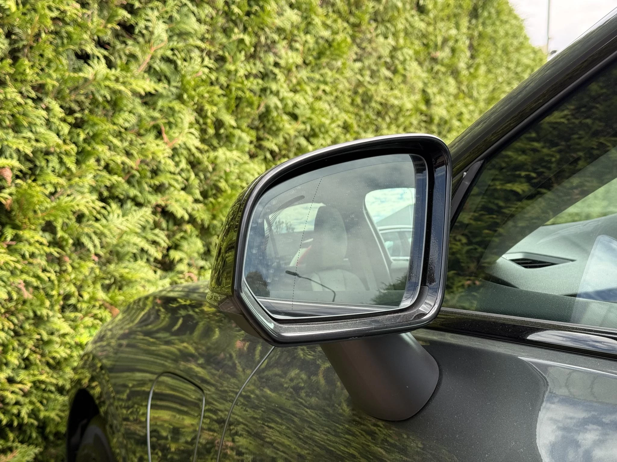 Volvo V60 T8 Plug-in hybrid AWD Plus Dark