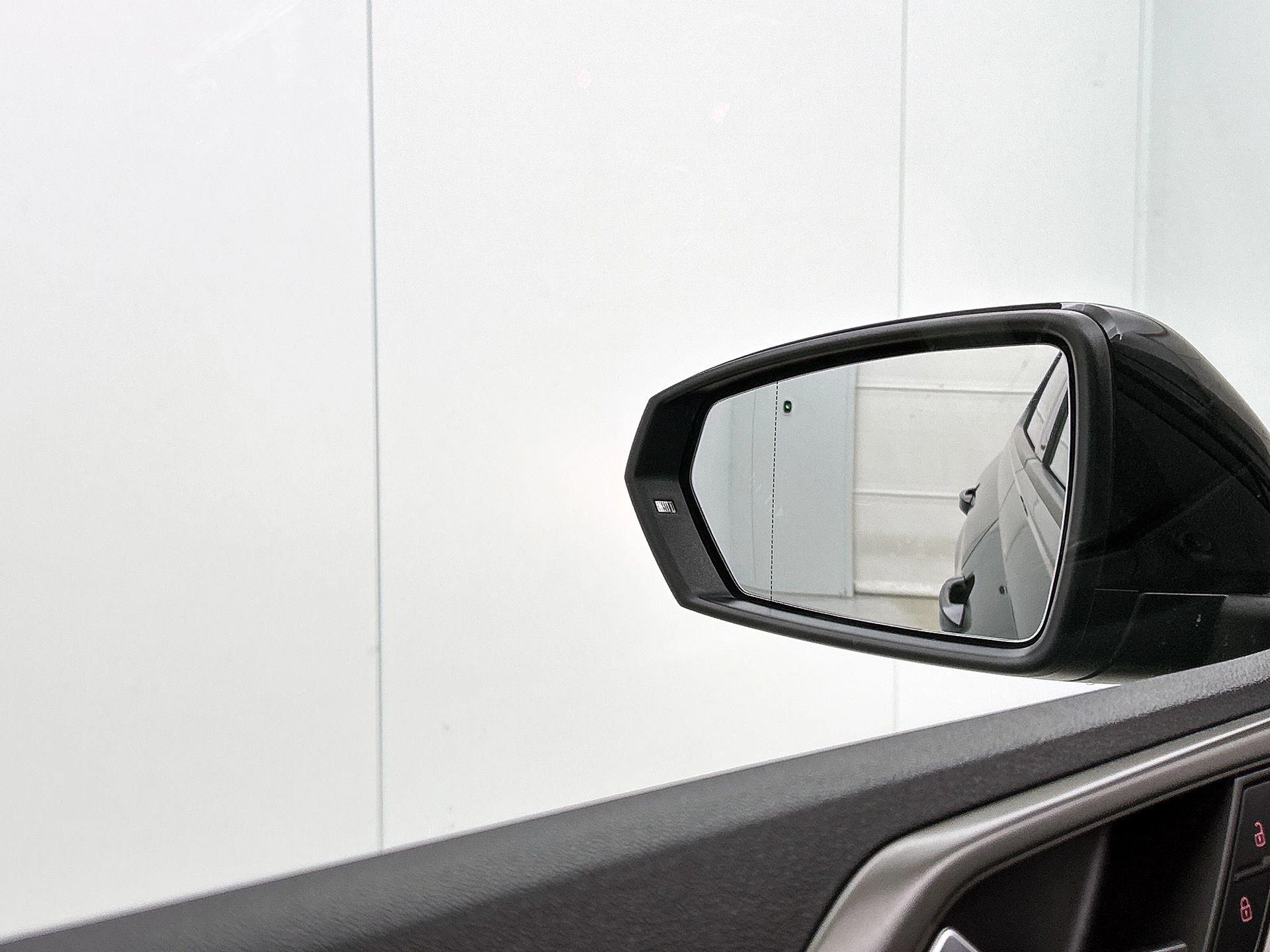 Volkswagen-Polo-image-21