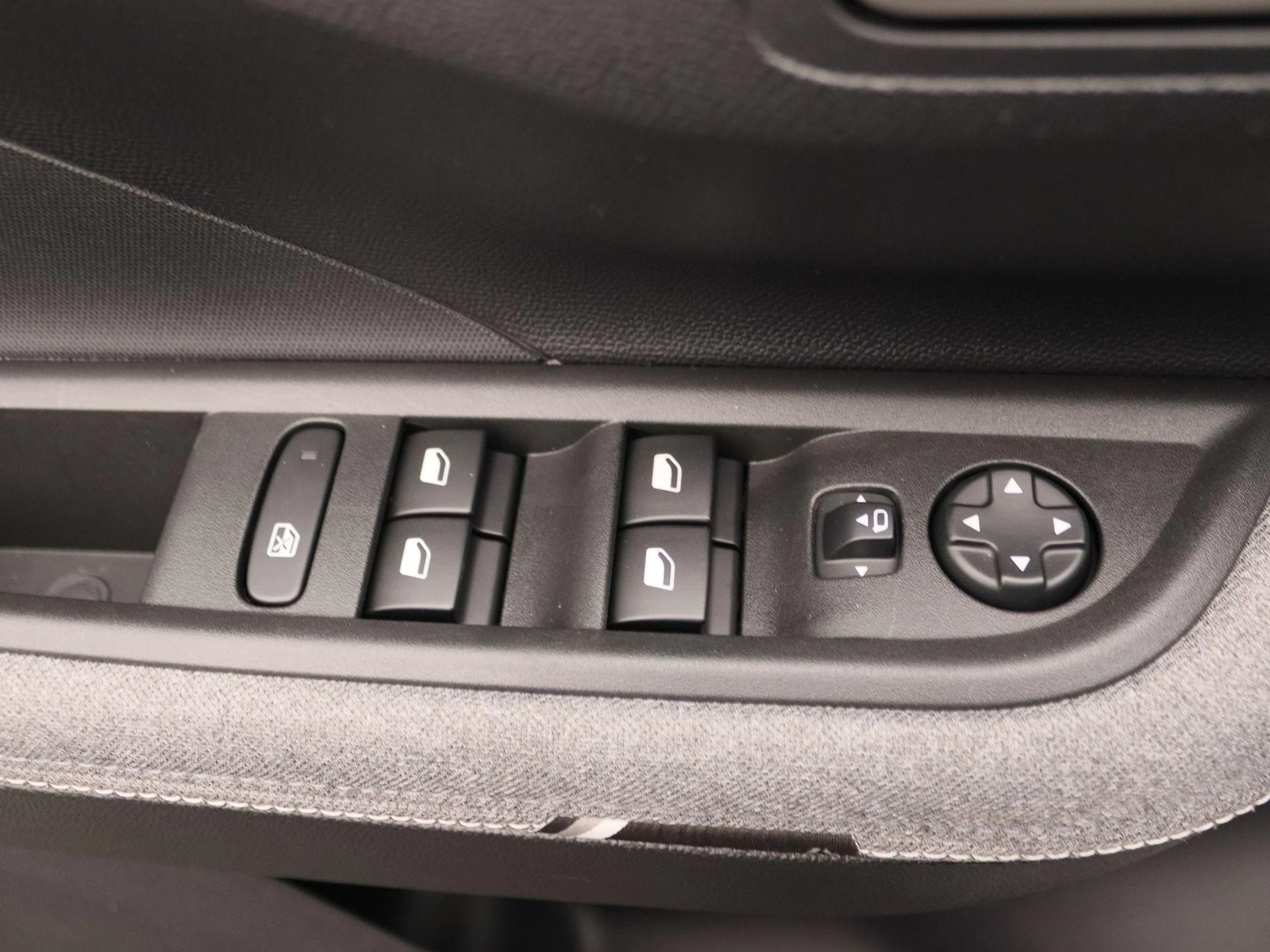 Opel-Frontera-image-20