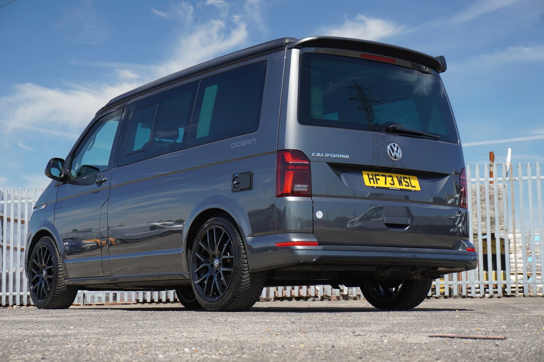 Volkswagen-California-image-2