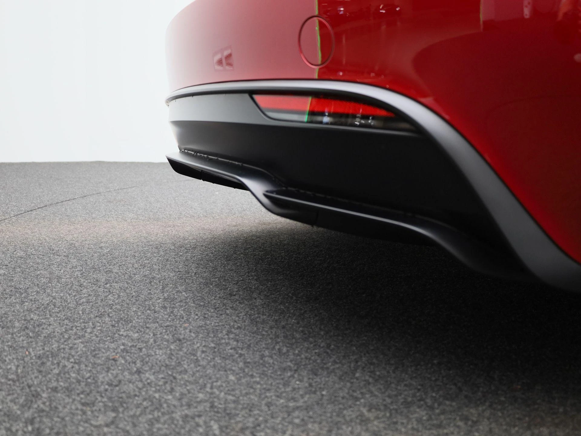 Tesla-Model 3-image-30