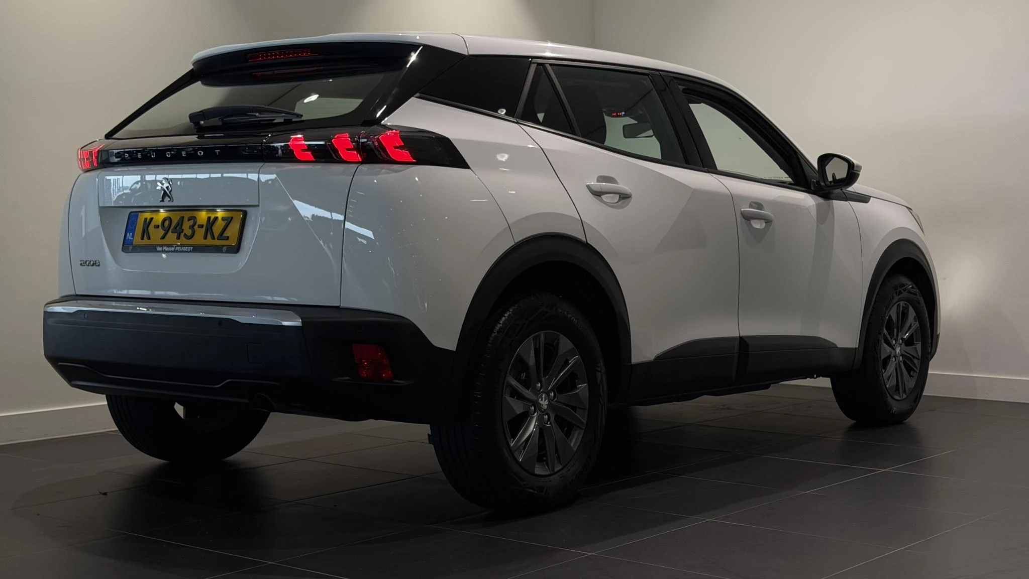 Peugeot-2008-image-18