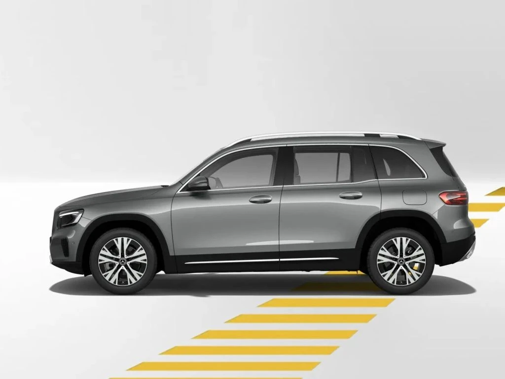 Mercedes-Benz-GLB 200 d-image-3
