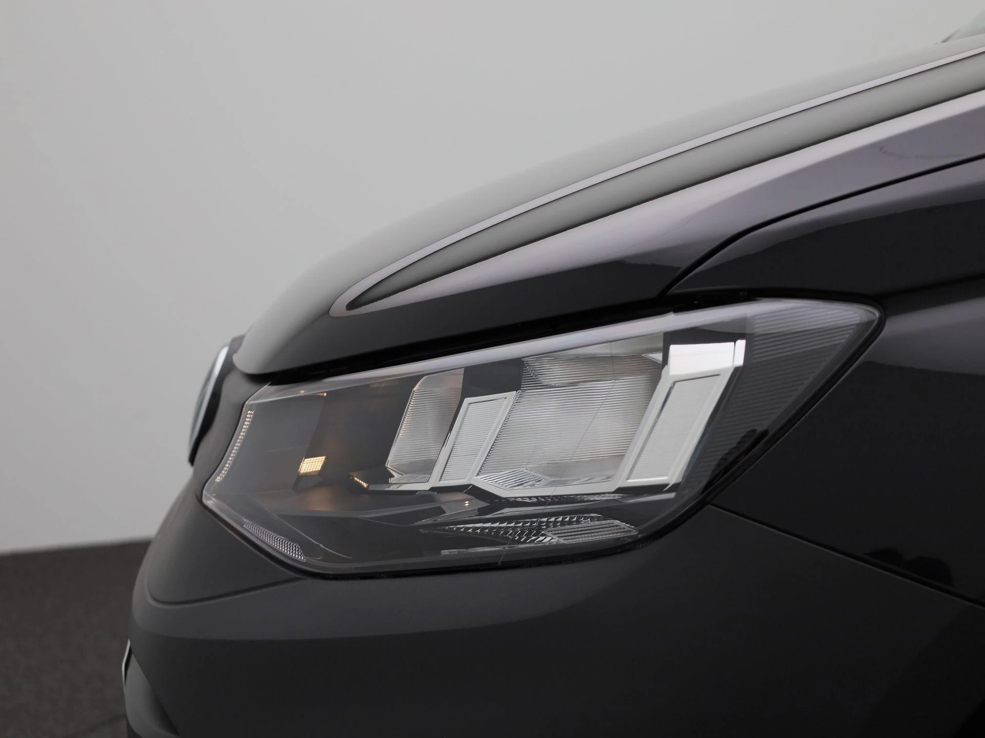 Volkswagen-Caddy-image-18