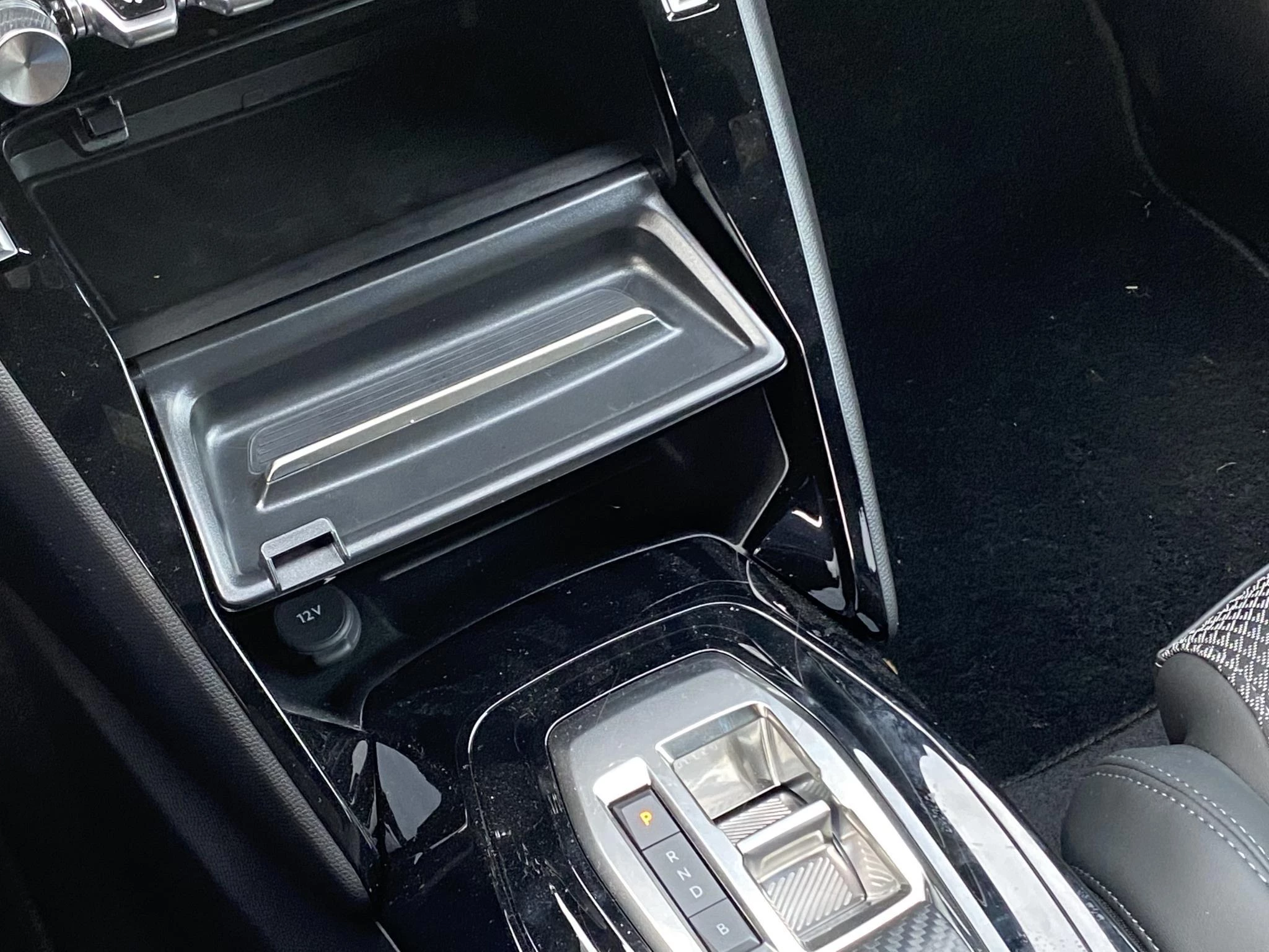Peugeot e-2008 EV GT 50 kWh